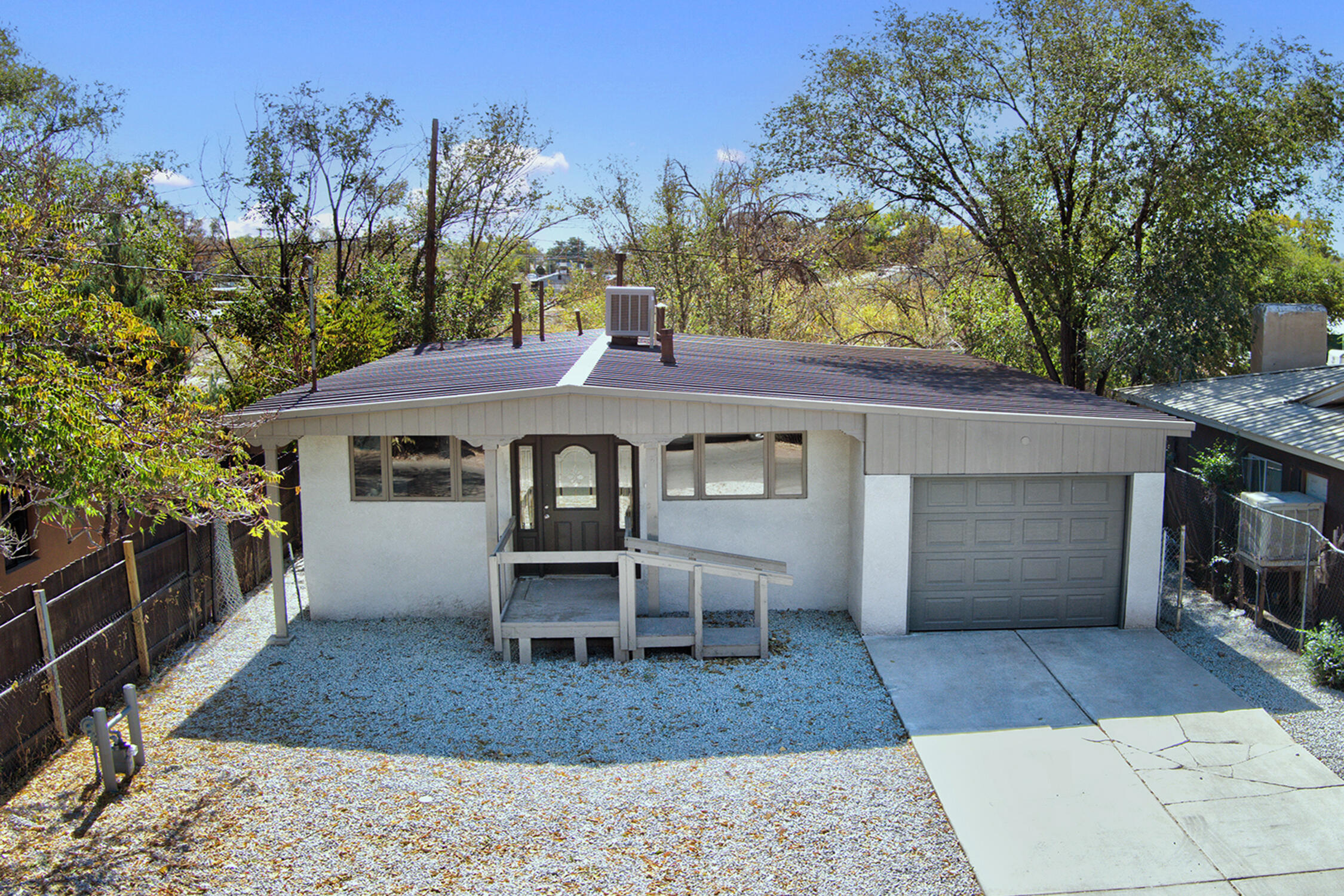 1907 Isleta Boulevard SW Unit: 6