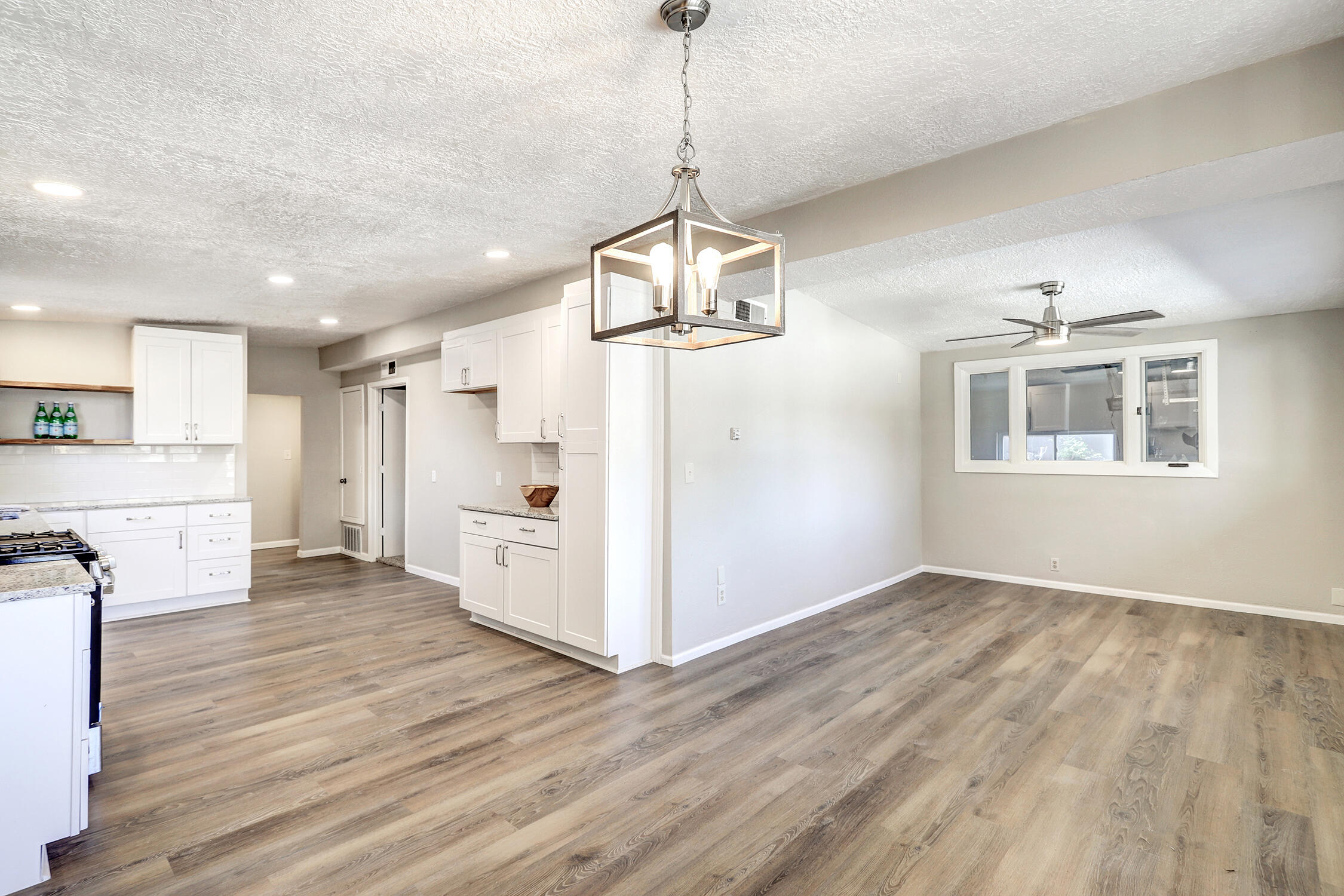 1907 Isleta Boulevard SW Unit: 6