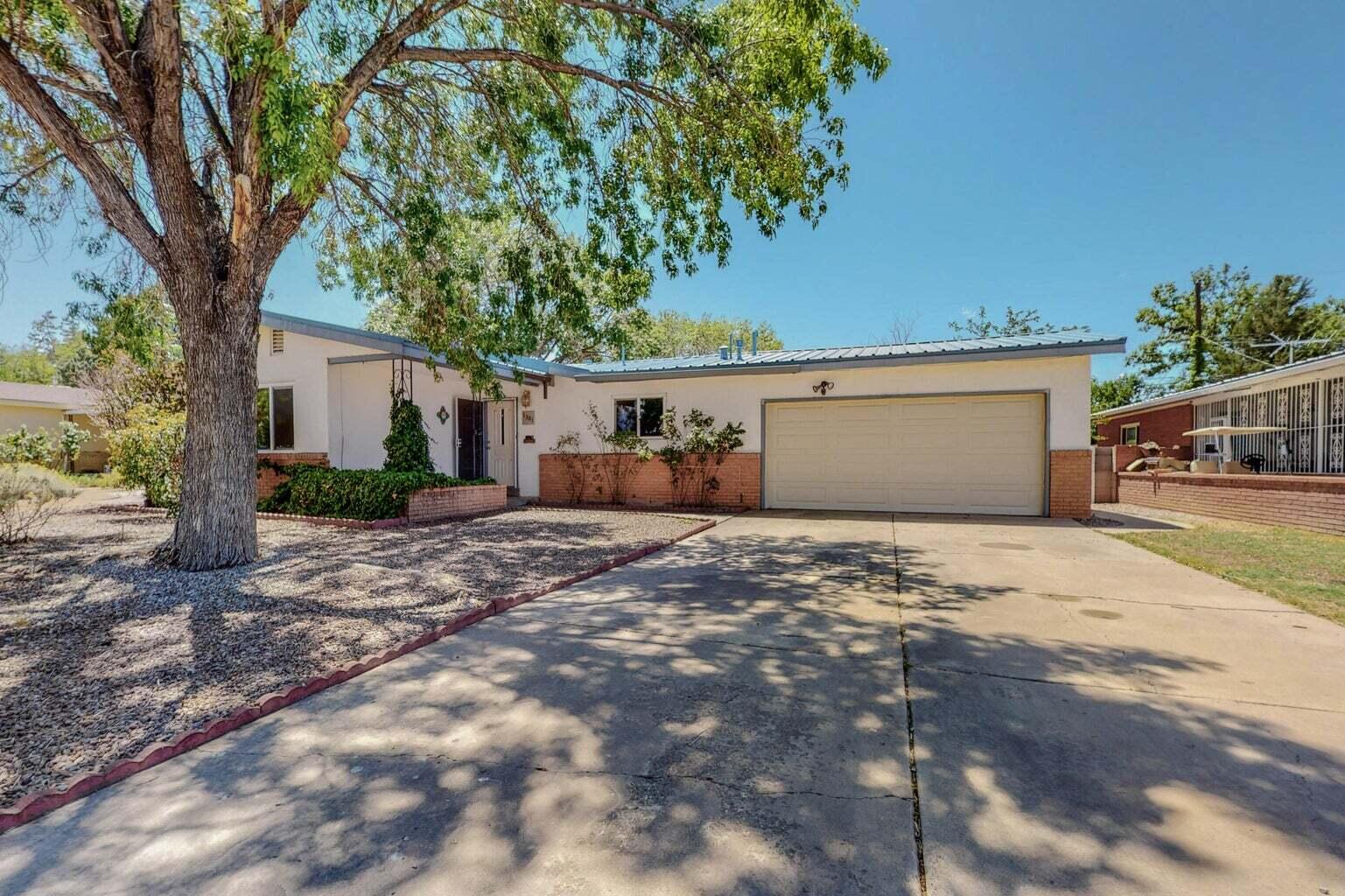 1301 Espanola Street NE