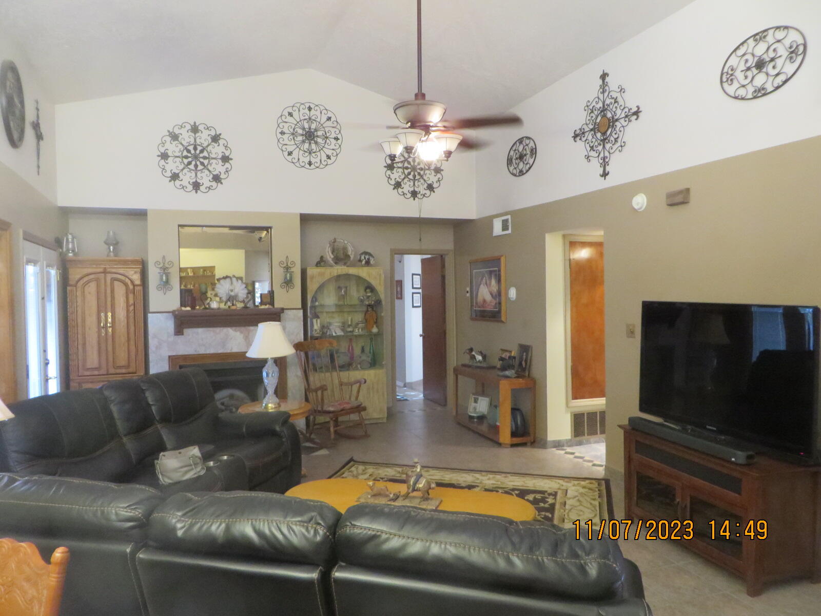 1117 Vista Del Monte Place