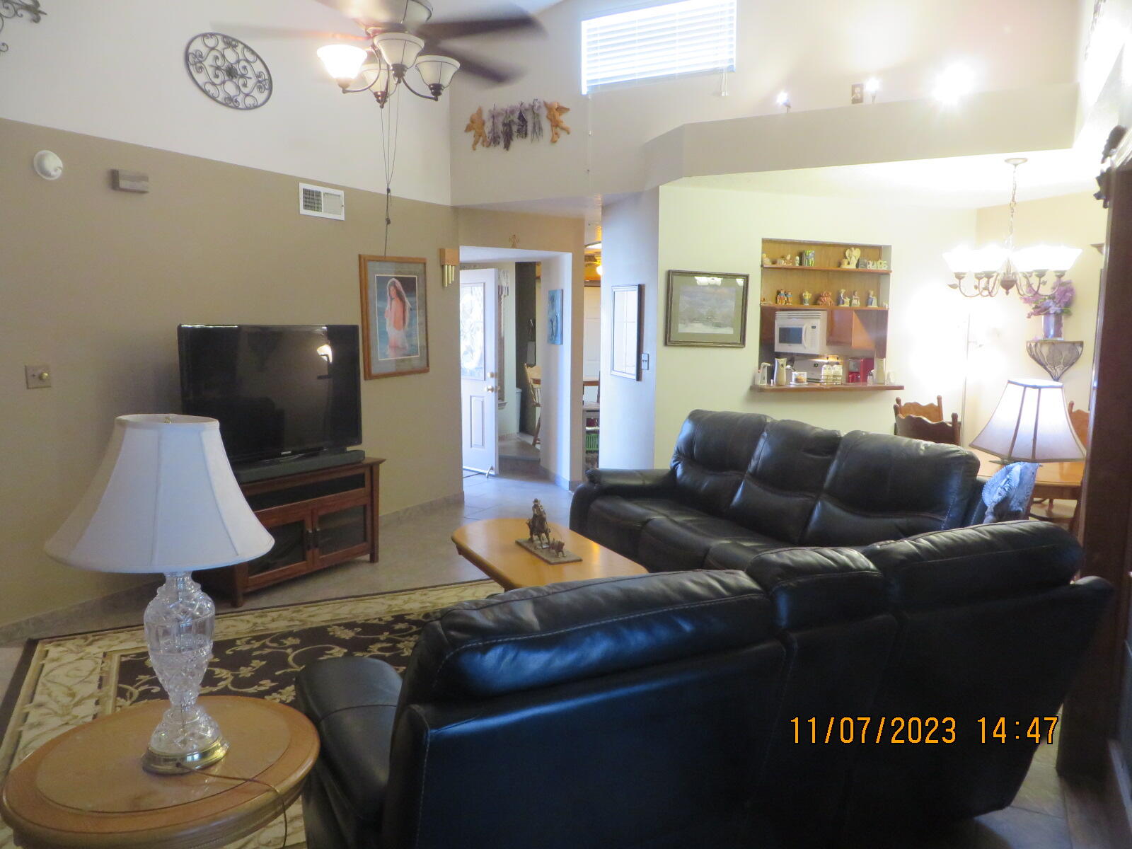 1117 Vista Del Monte Place