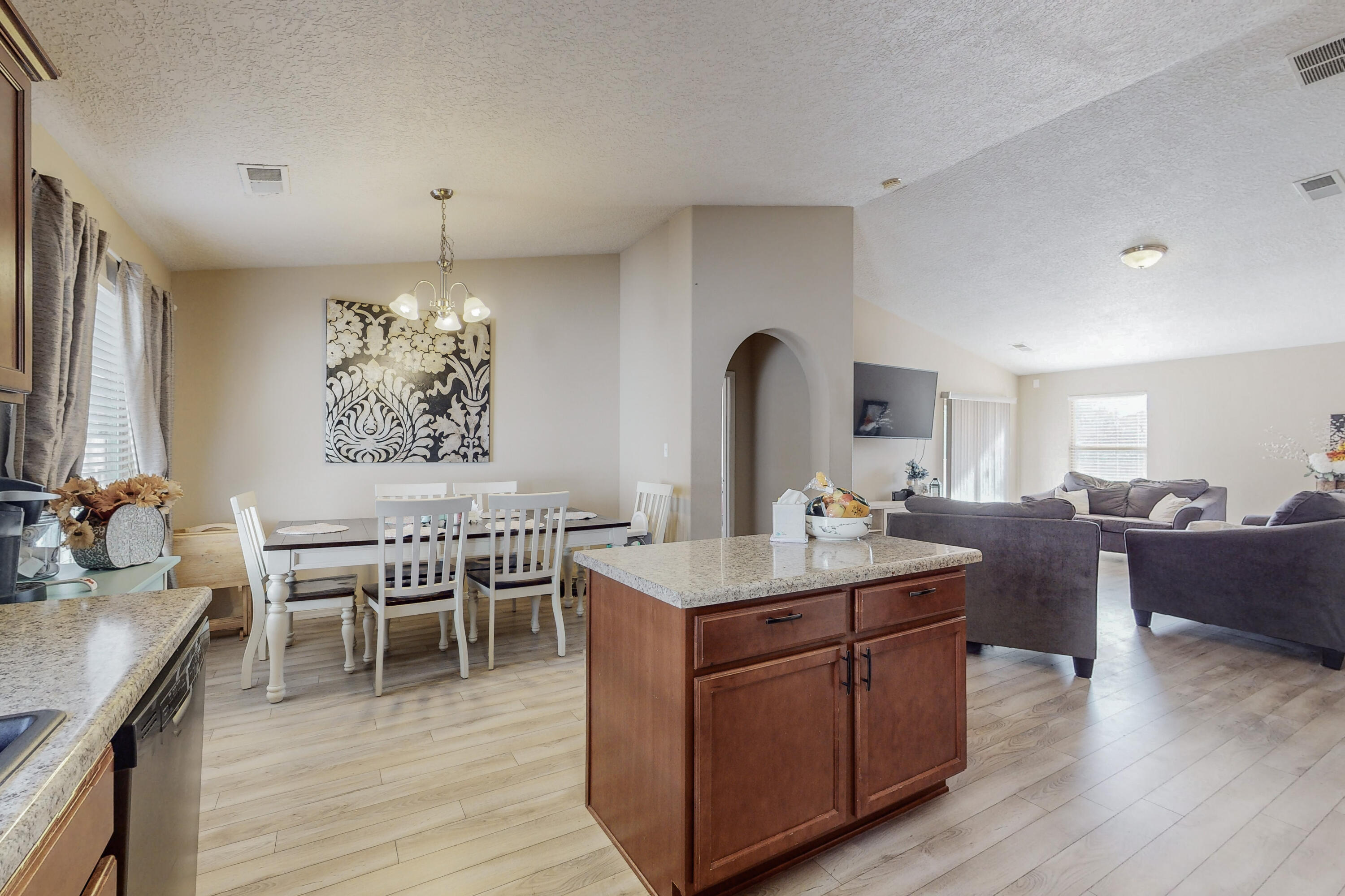 4006 Desert Lupine Drive NE
