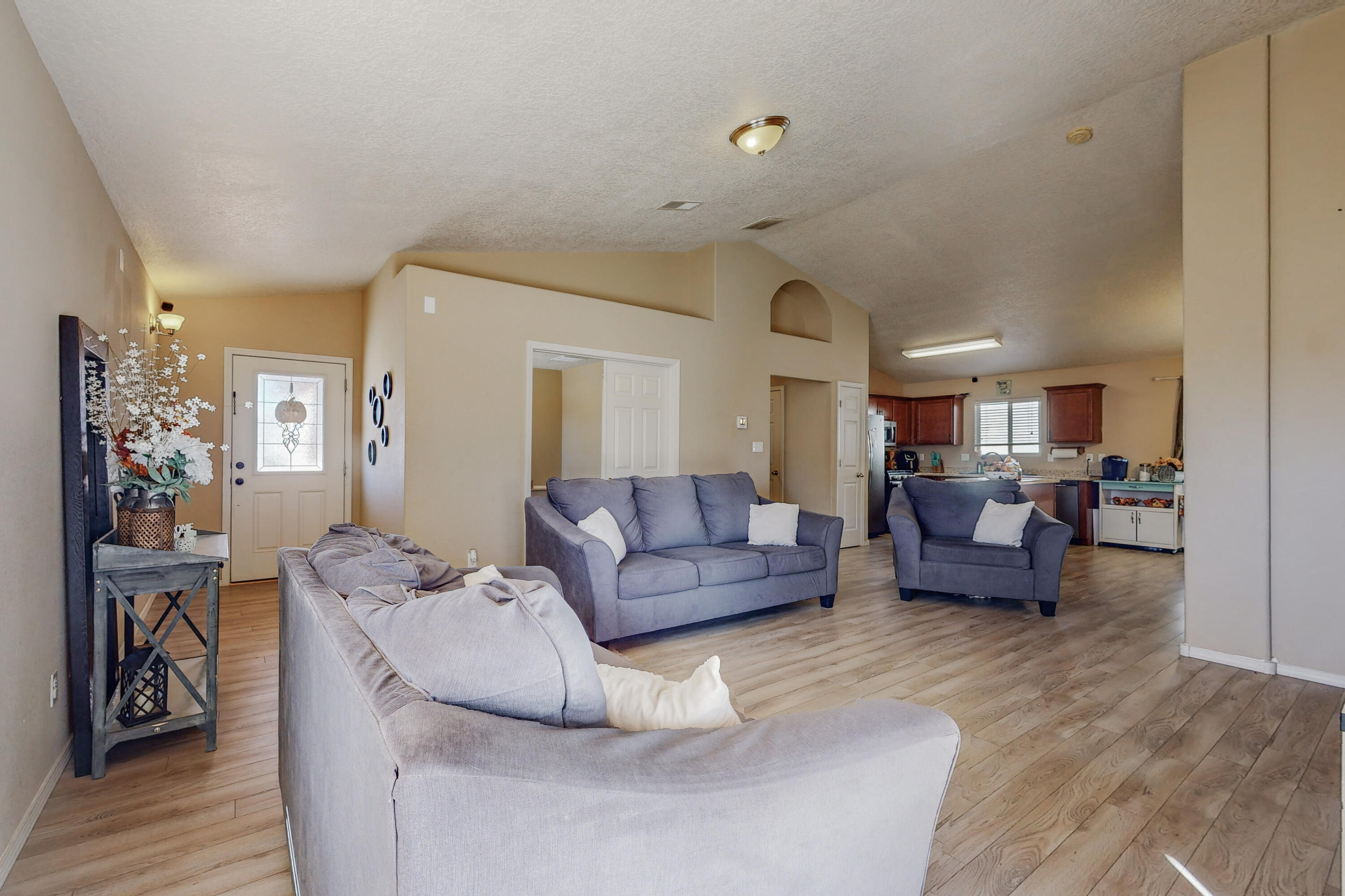 4006 Desert Lupine Drive NE