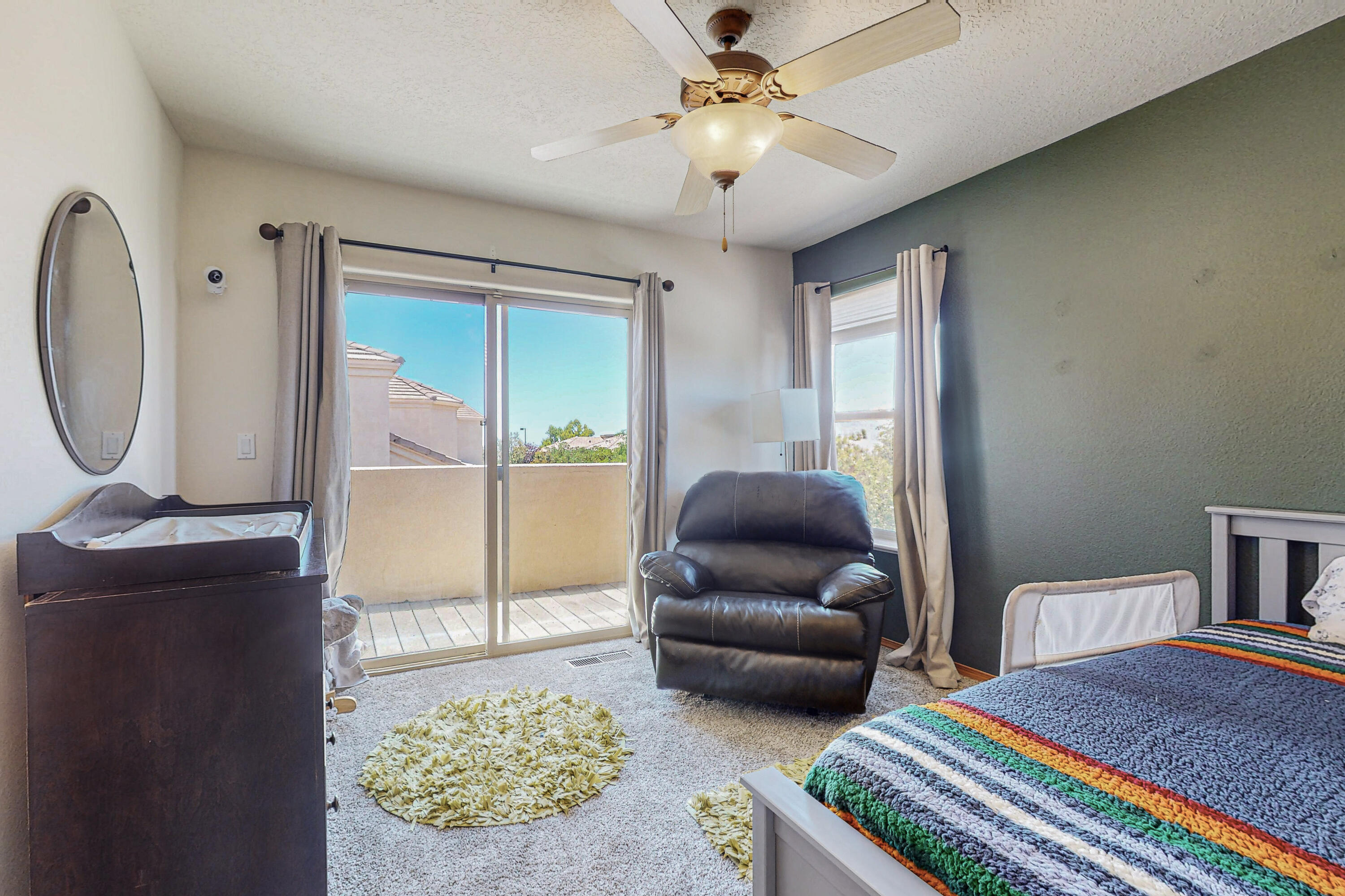 8009 Oso Feliz Drive NE