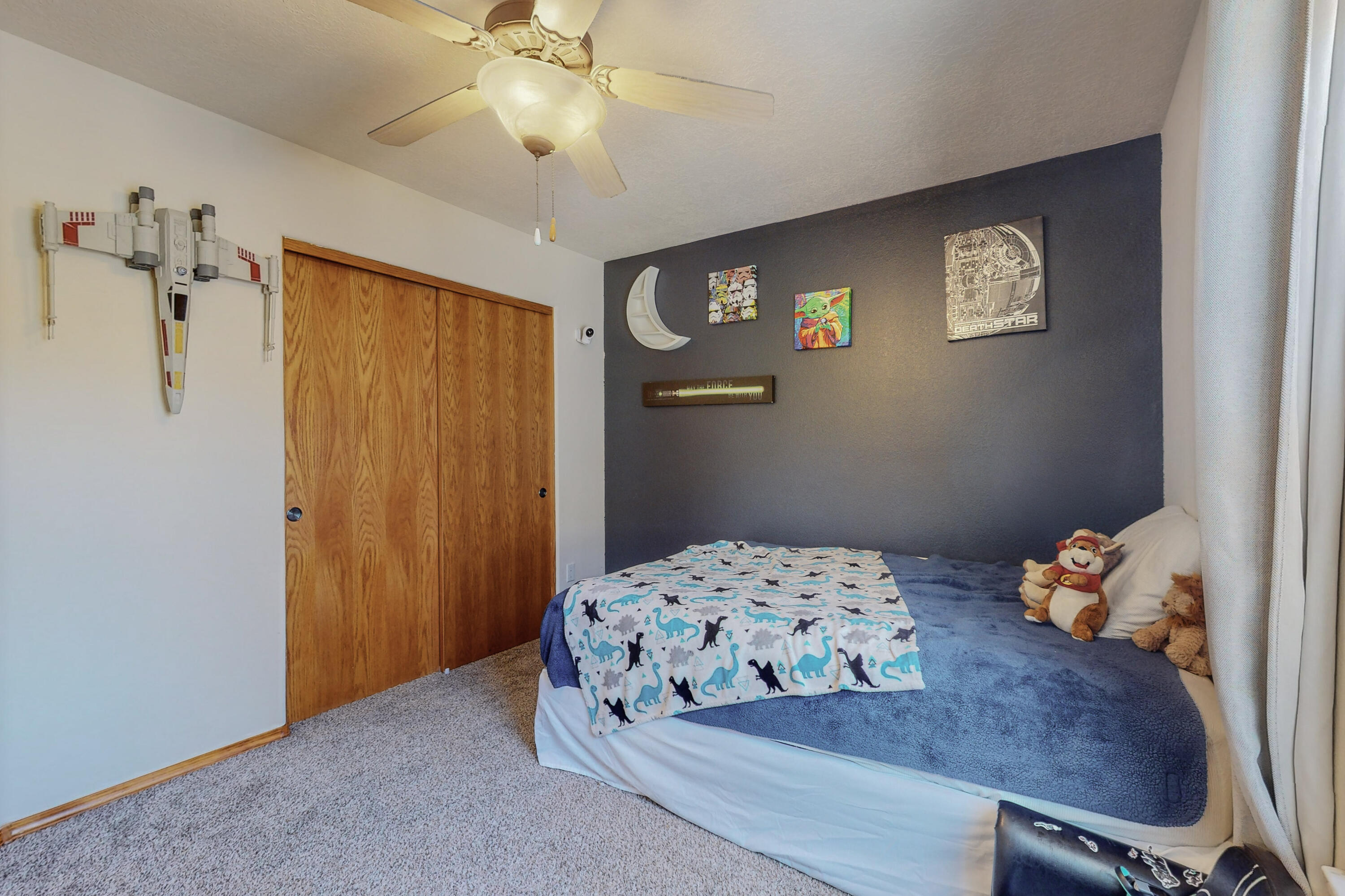 8009 Oso Feliz Drive NE