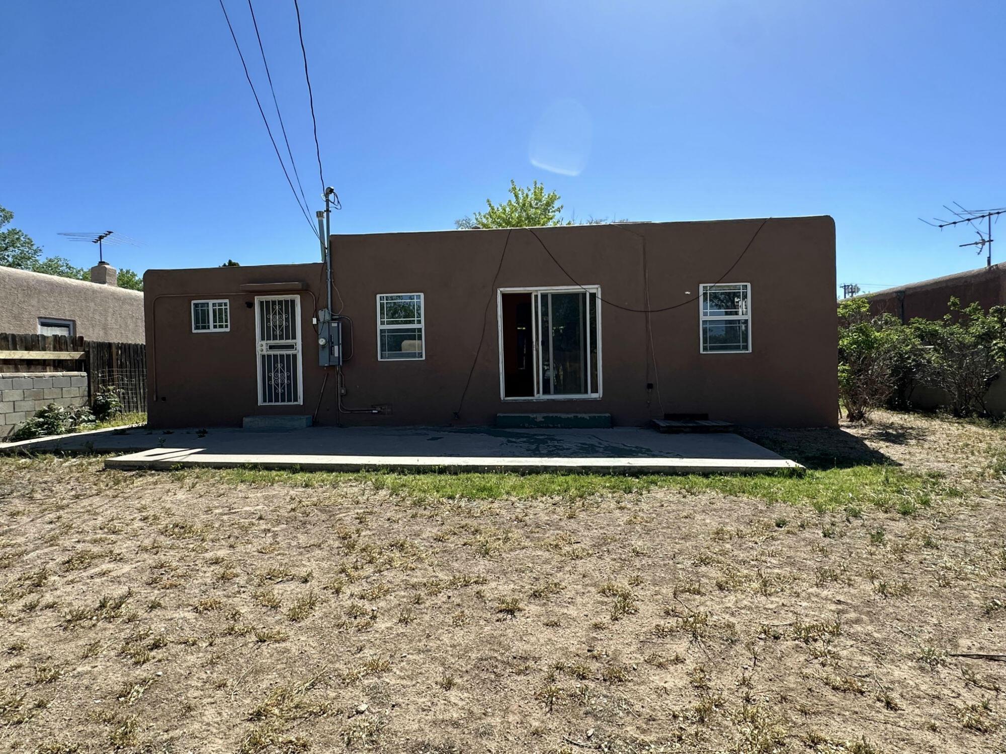 225 Laguayra Drive NE