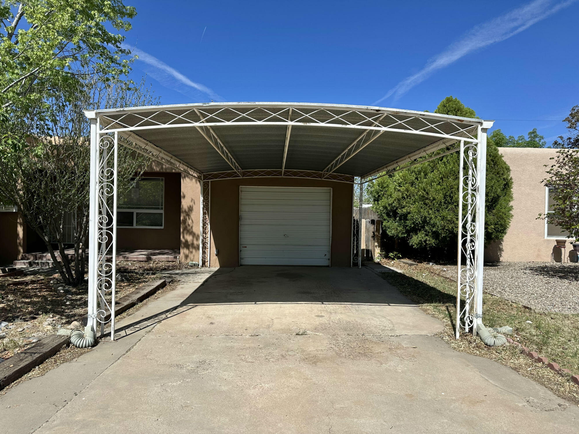 225 Laguayra Drive NE