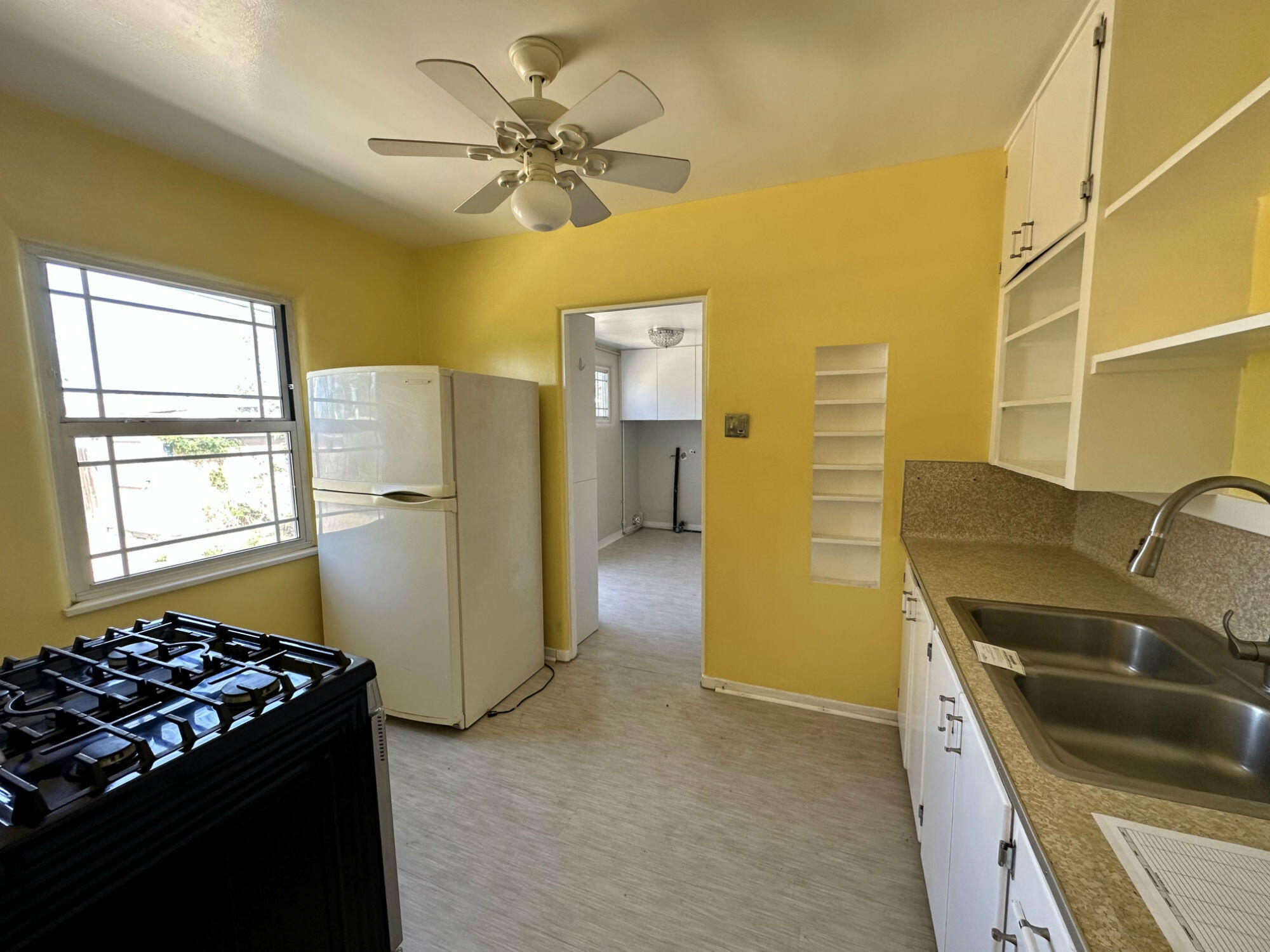 225 Laguayra Drive NE