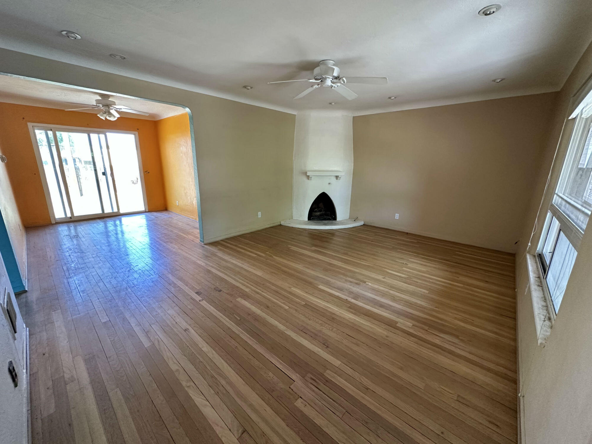 225 Laguayra Drive NE