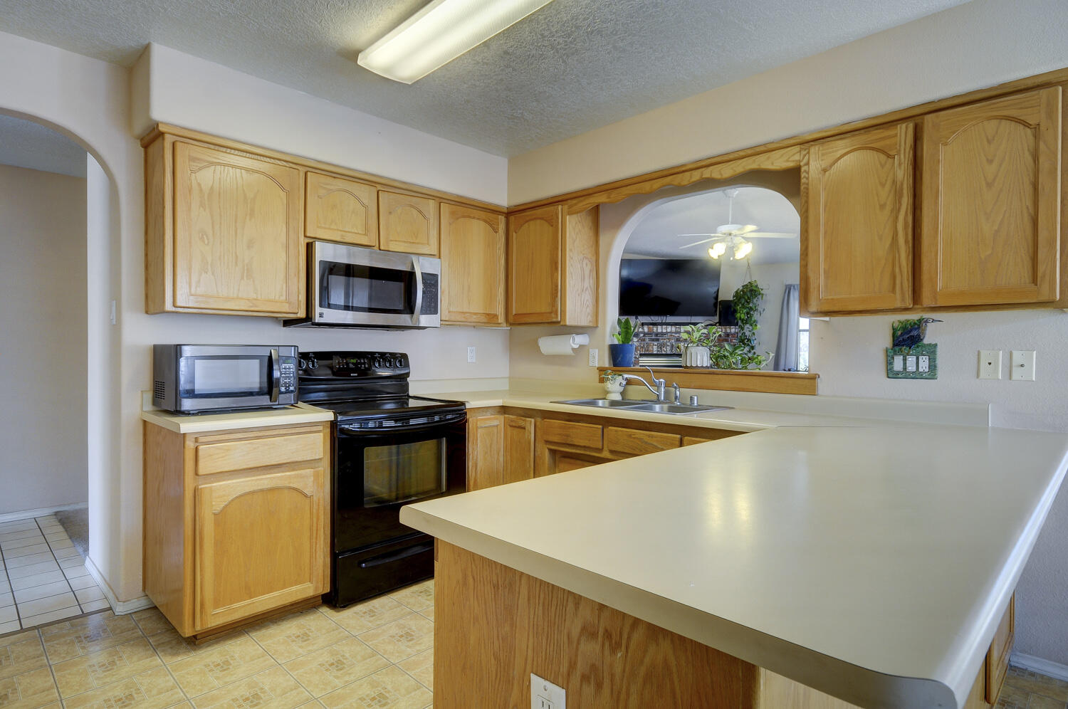 1006 Lee Trevino Boulevard
