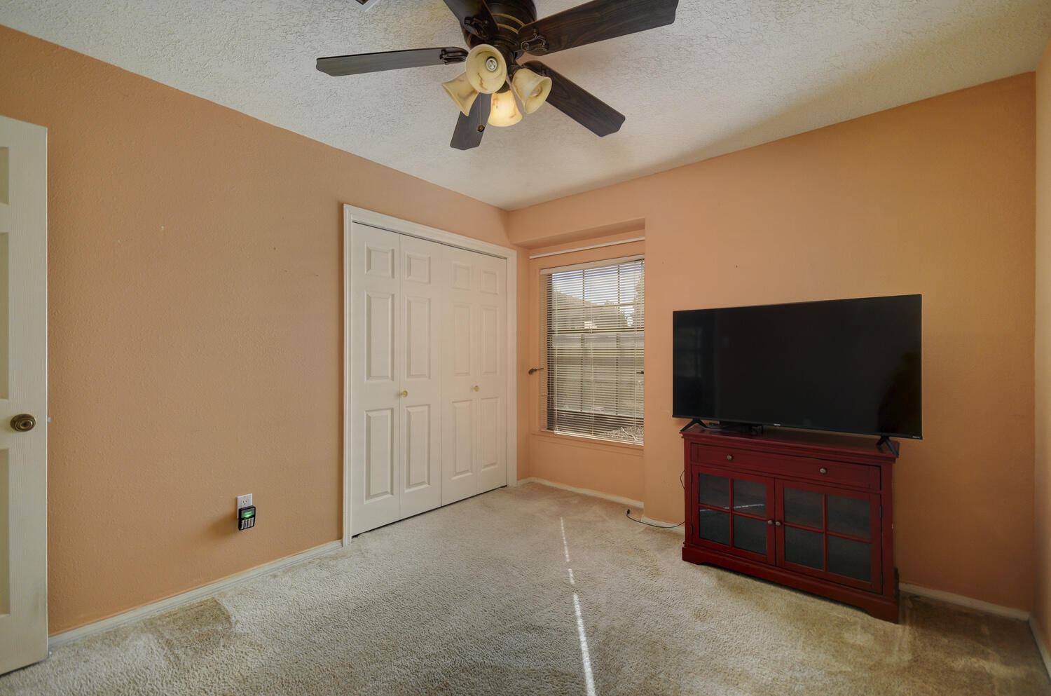 1006 Lee Trevino Boulevard