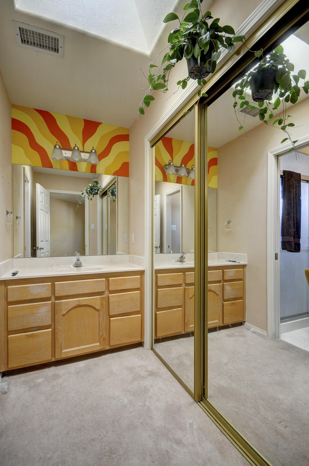 1006 Lee Trevino Boulevard