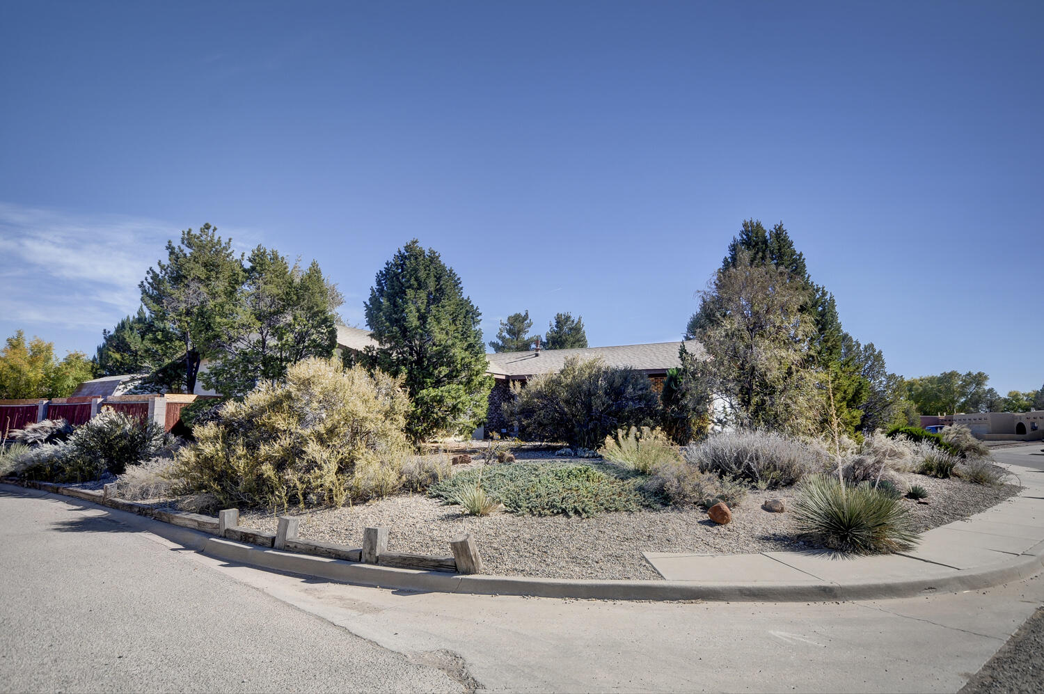 1006 Lee Trevino Boulevard