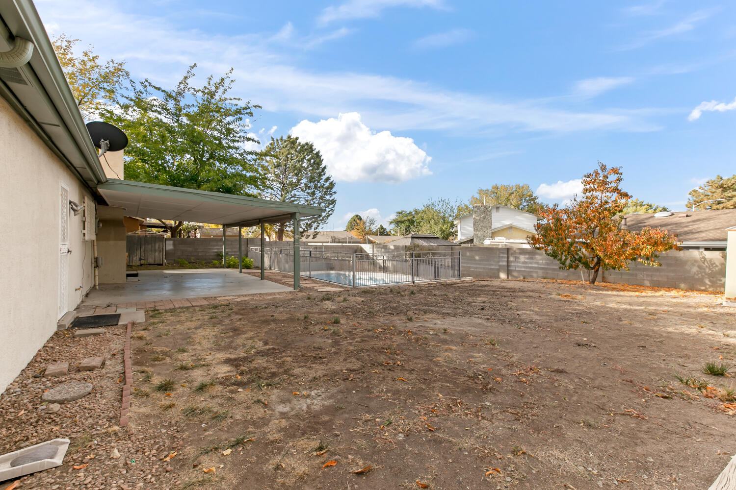 6609 Glendora Drive NE