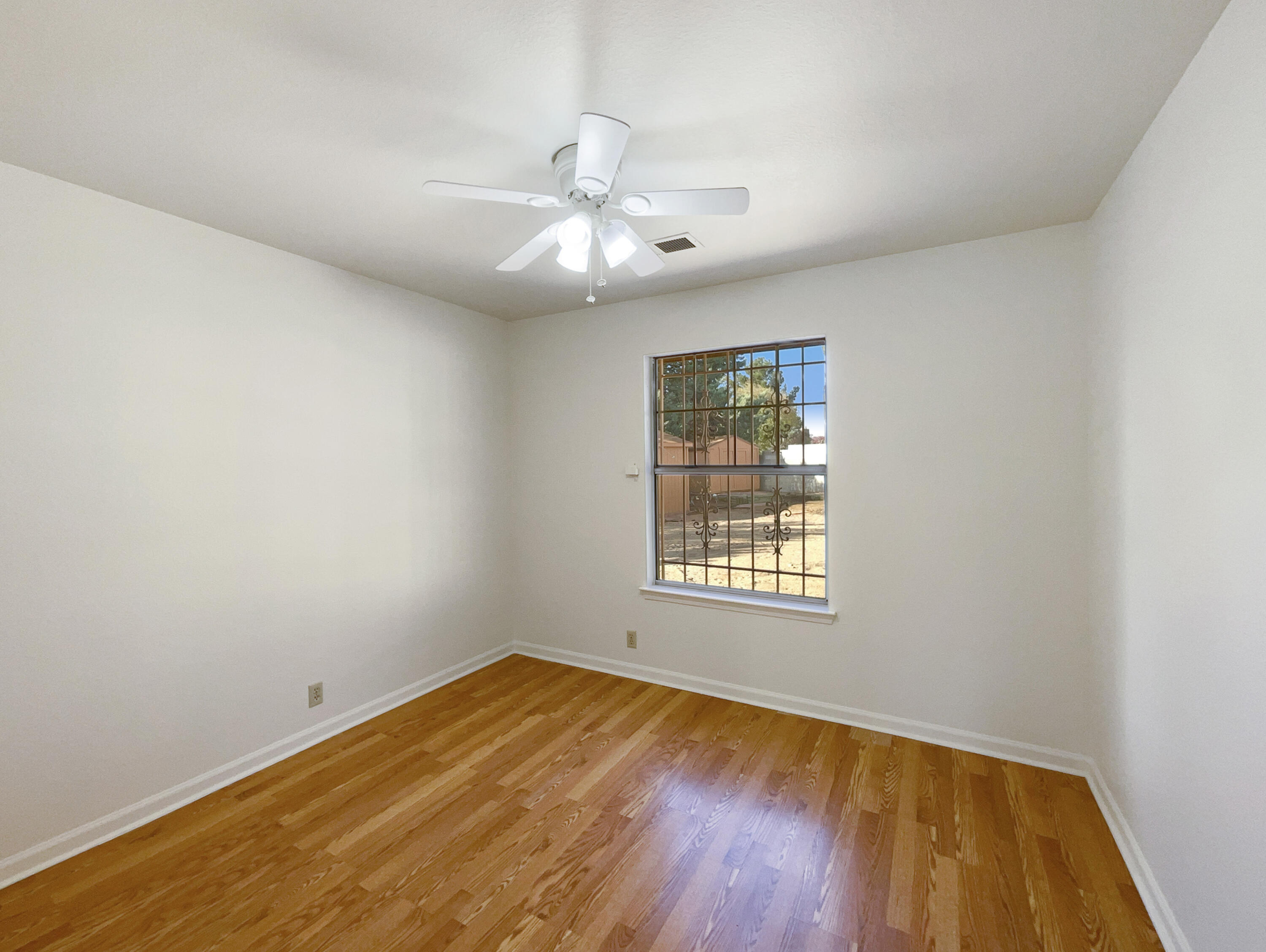 10401 Palo Verde Place NW