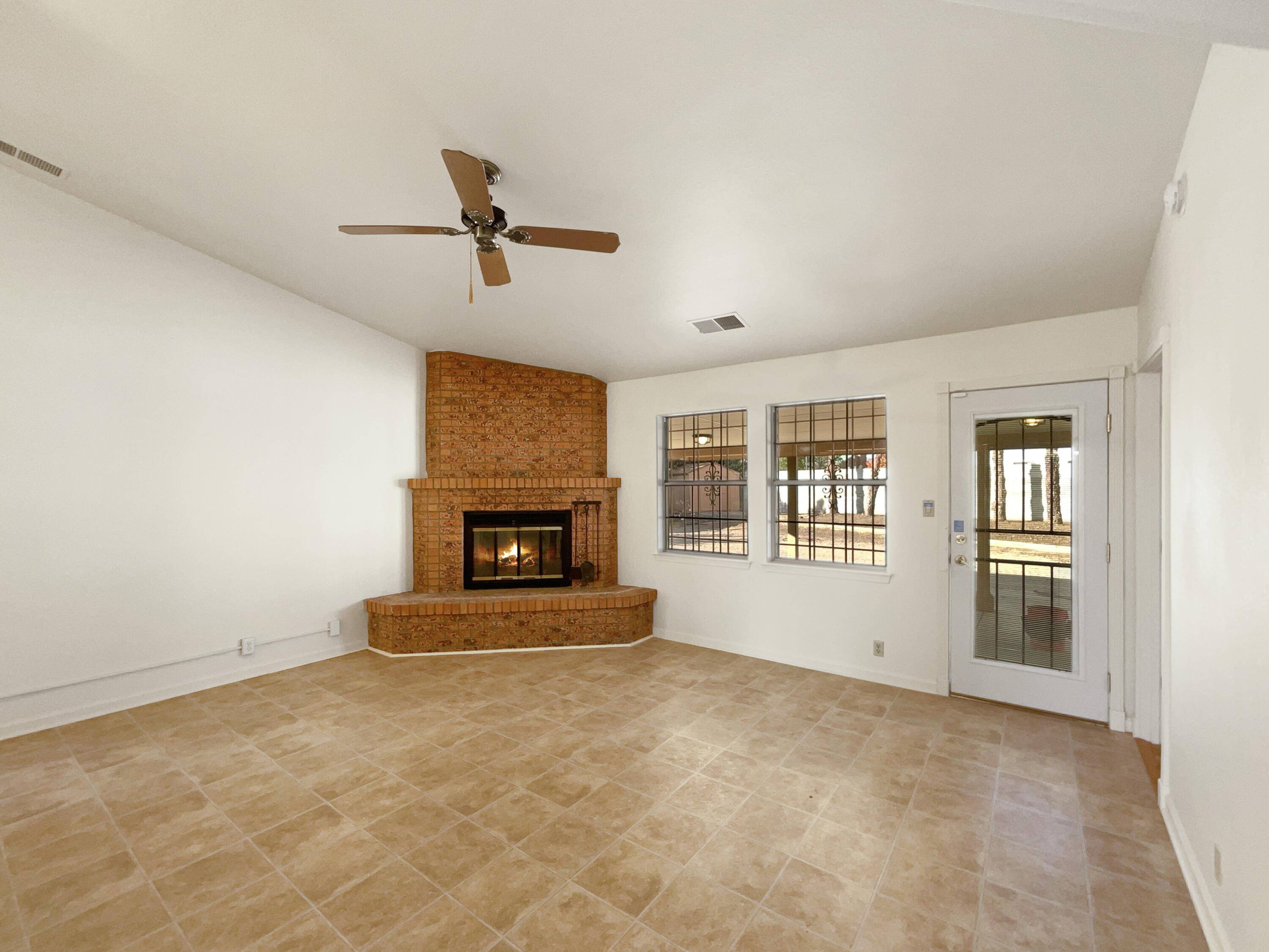 10401 Palo Verde Place NW