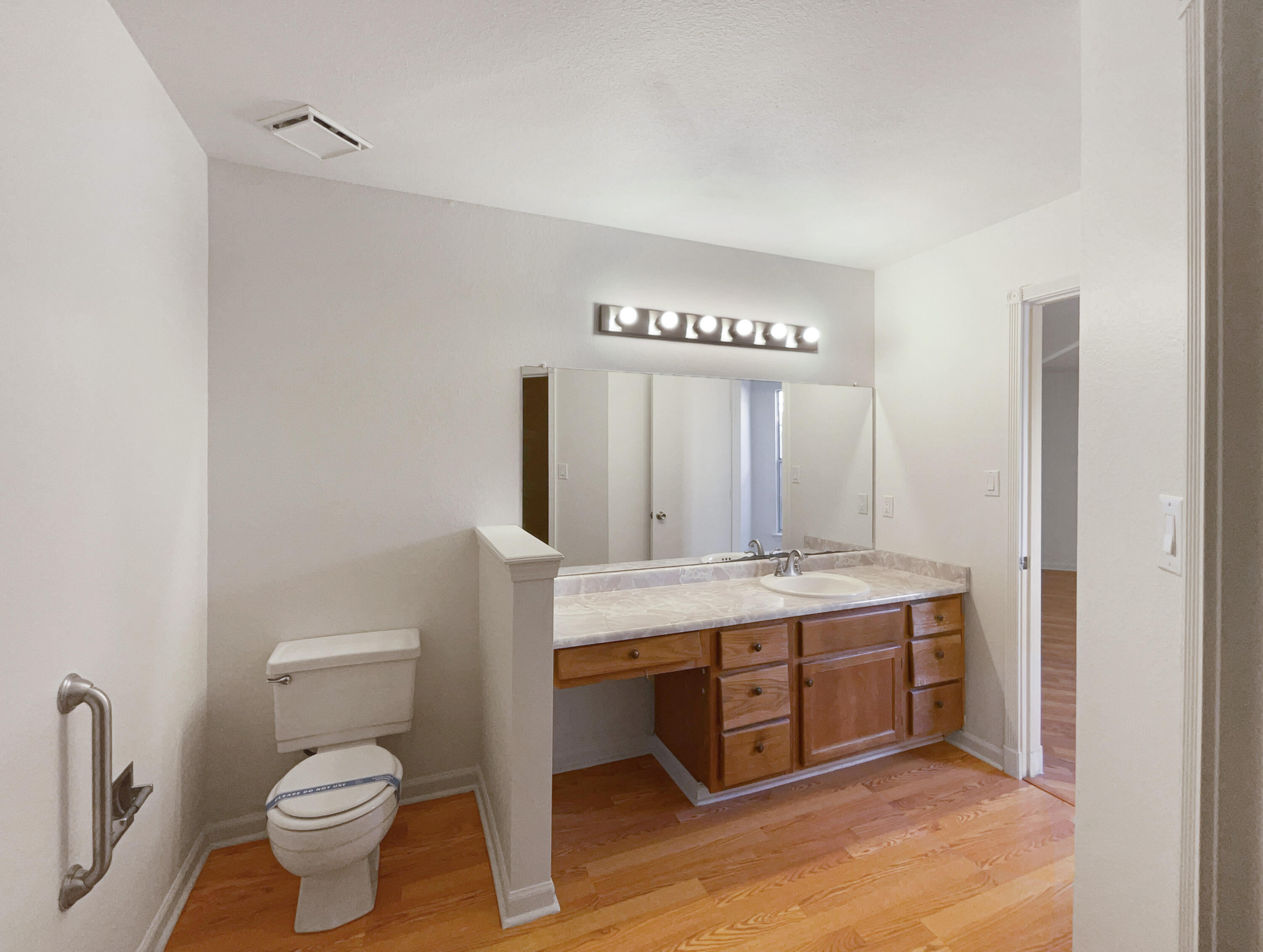 10401 Palo Verde Place NW