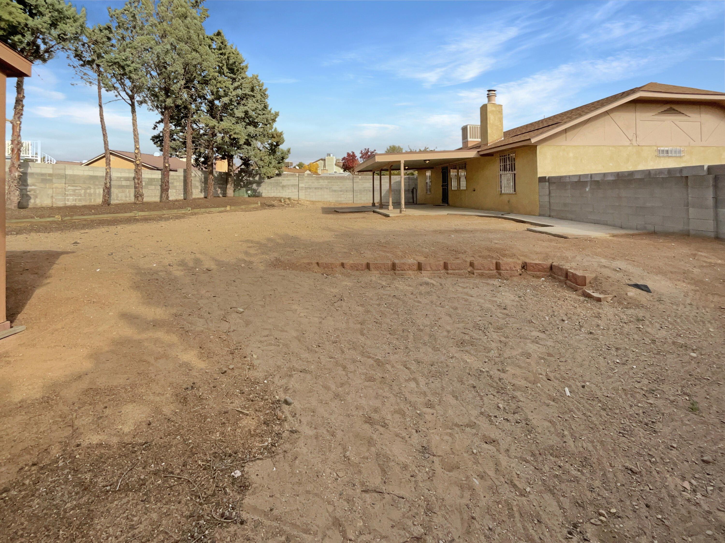 10401 Palo Verde Place NW