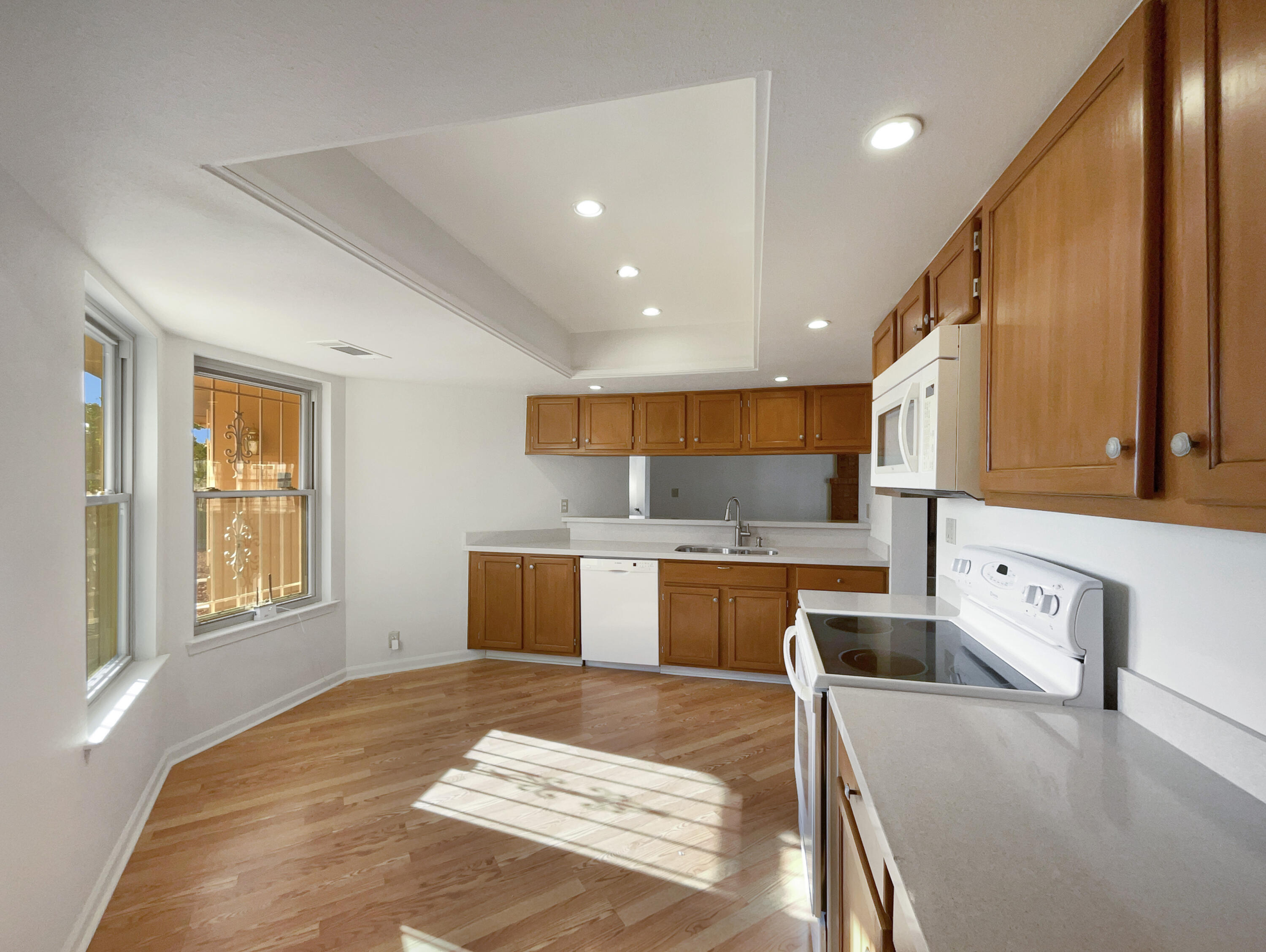 10401 Palo Verde Place NW