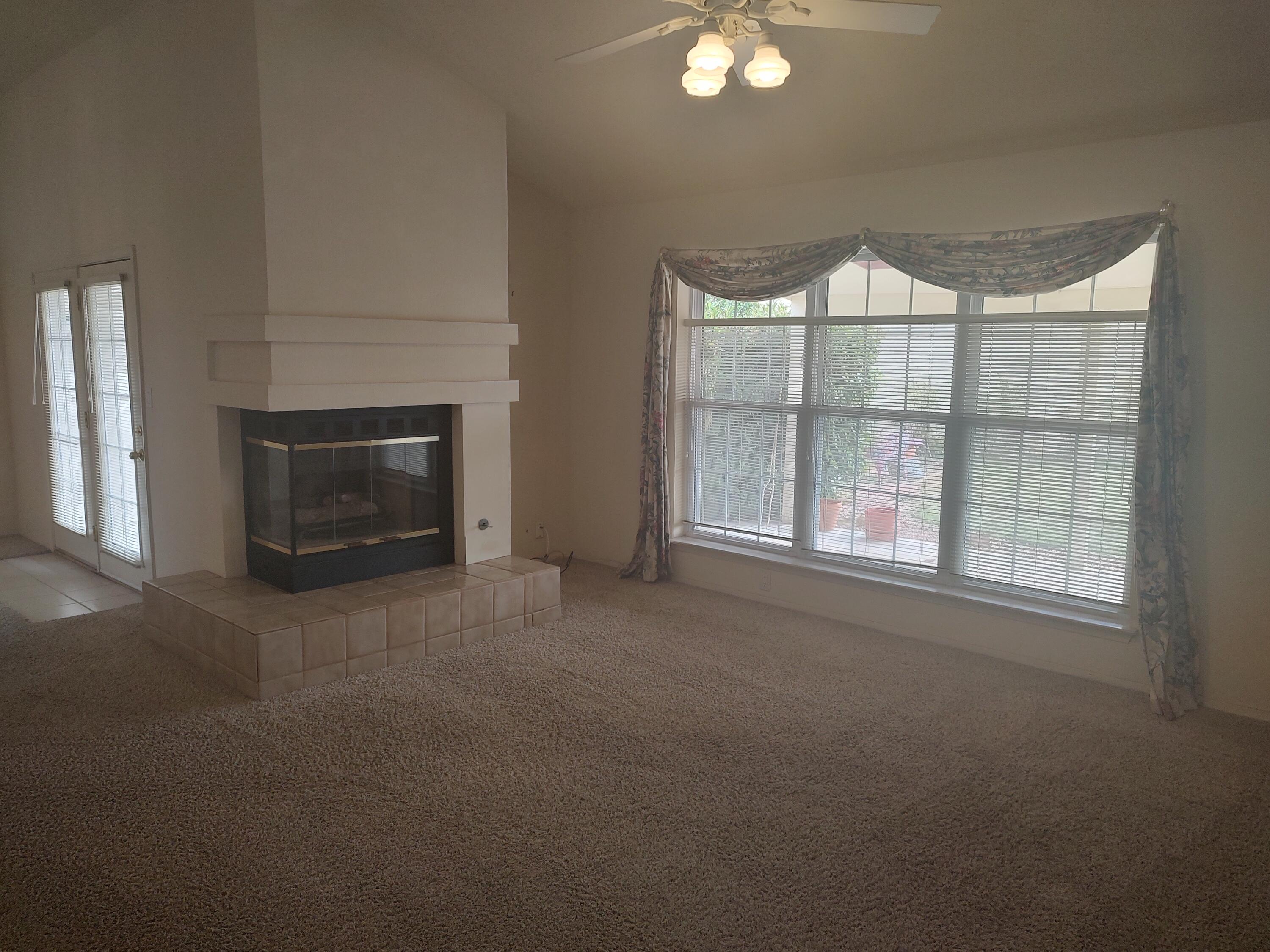 518 Eastlake Drive SE