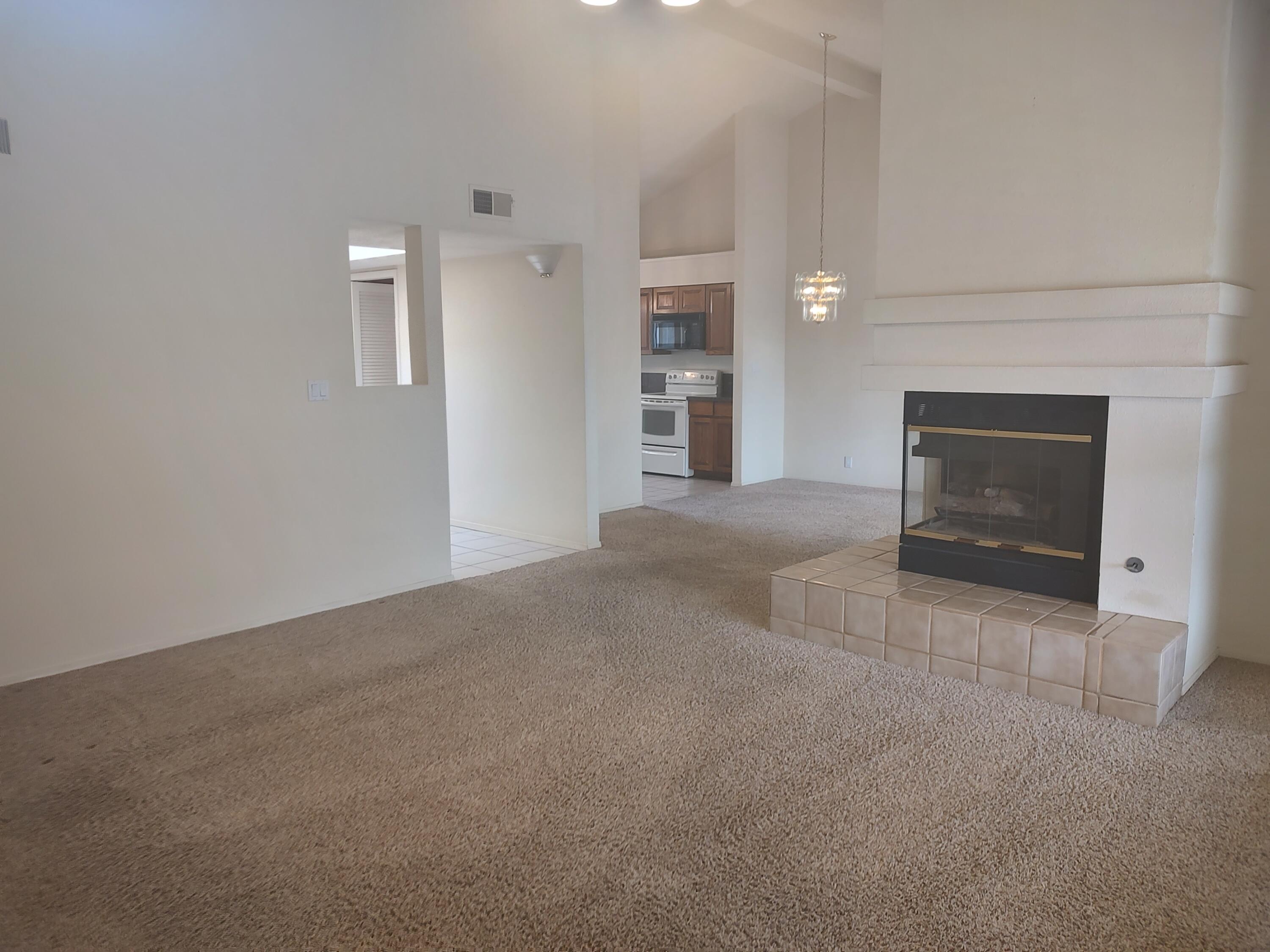518 Eastlake Drive SE