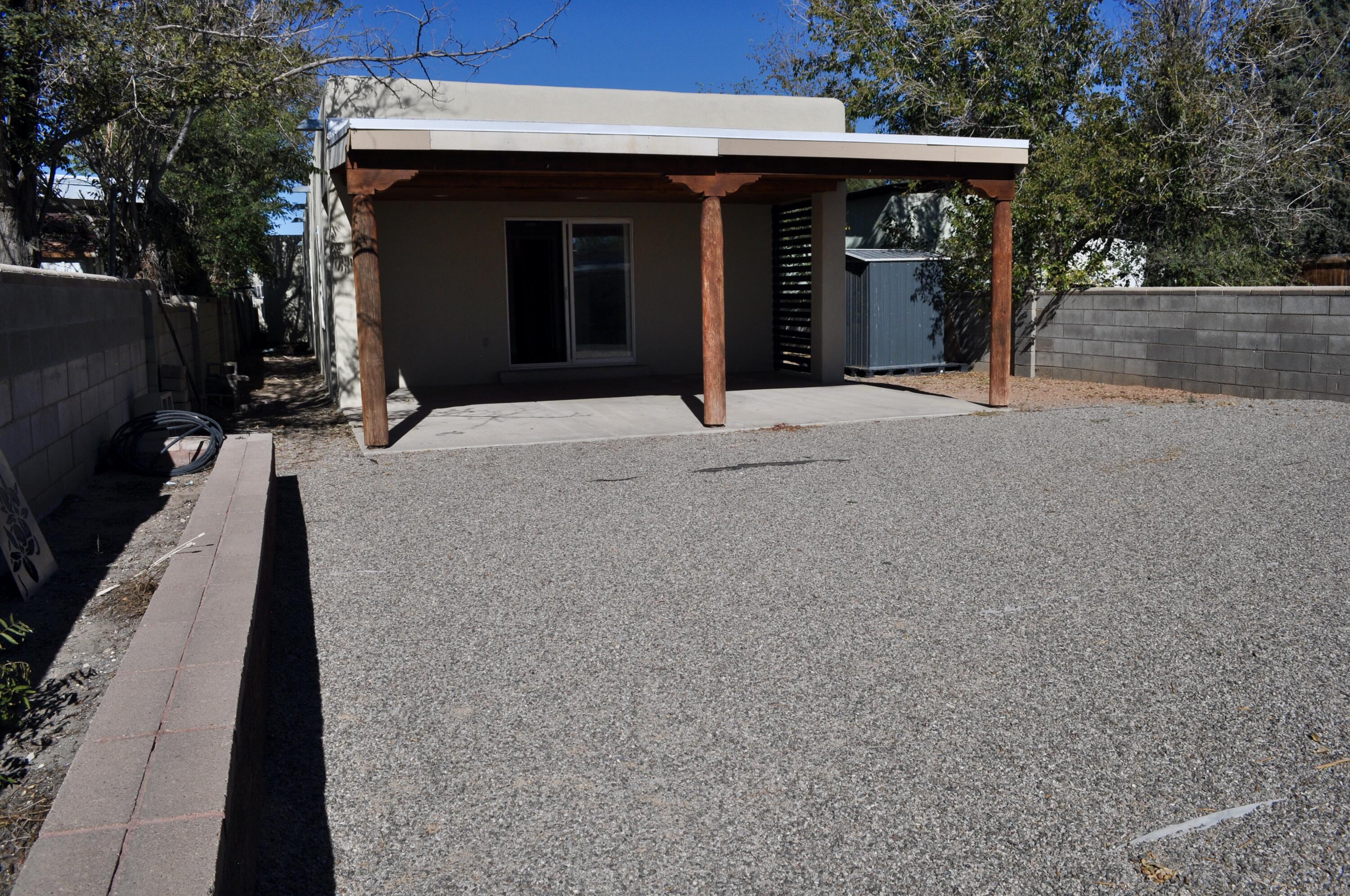 508 Aztec Road NW