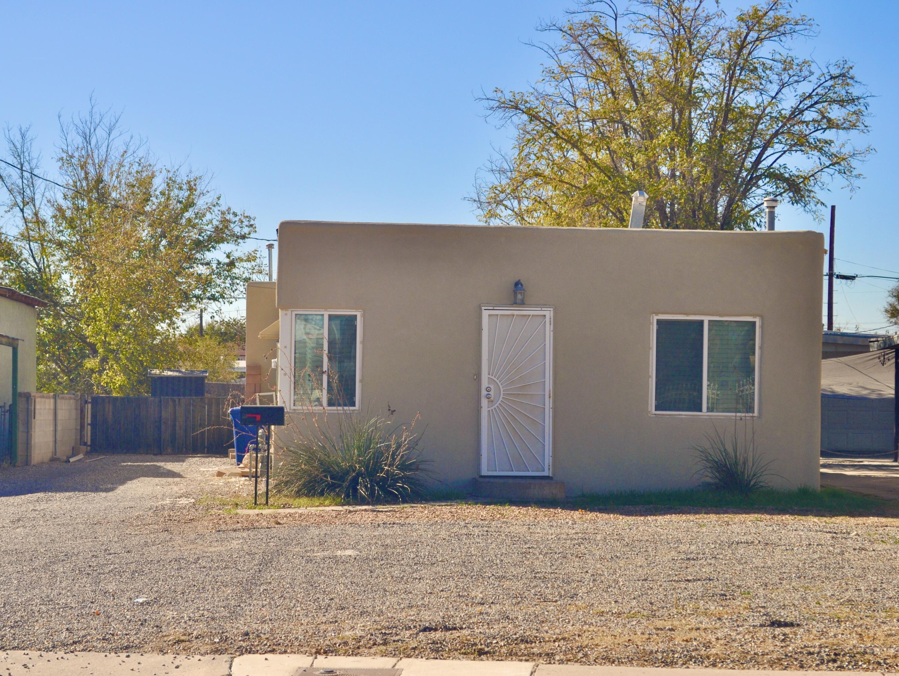 508 Aztec Road NW