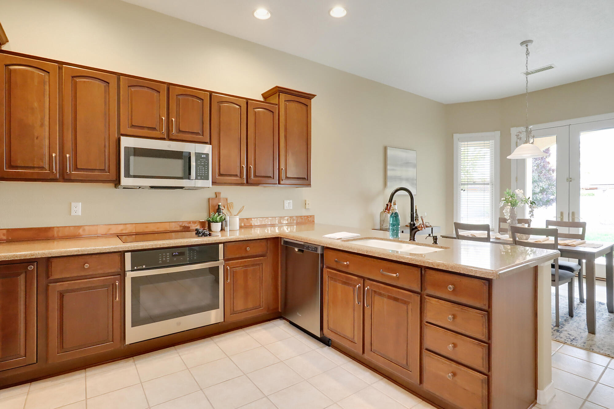 3812 Bay Hill Loop SE