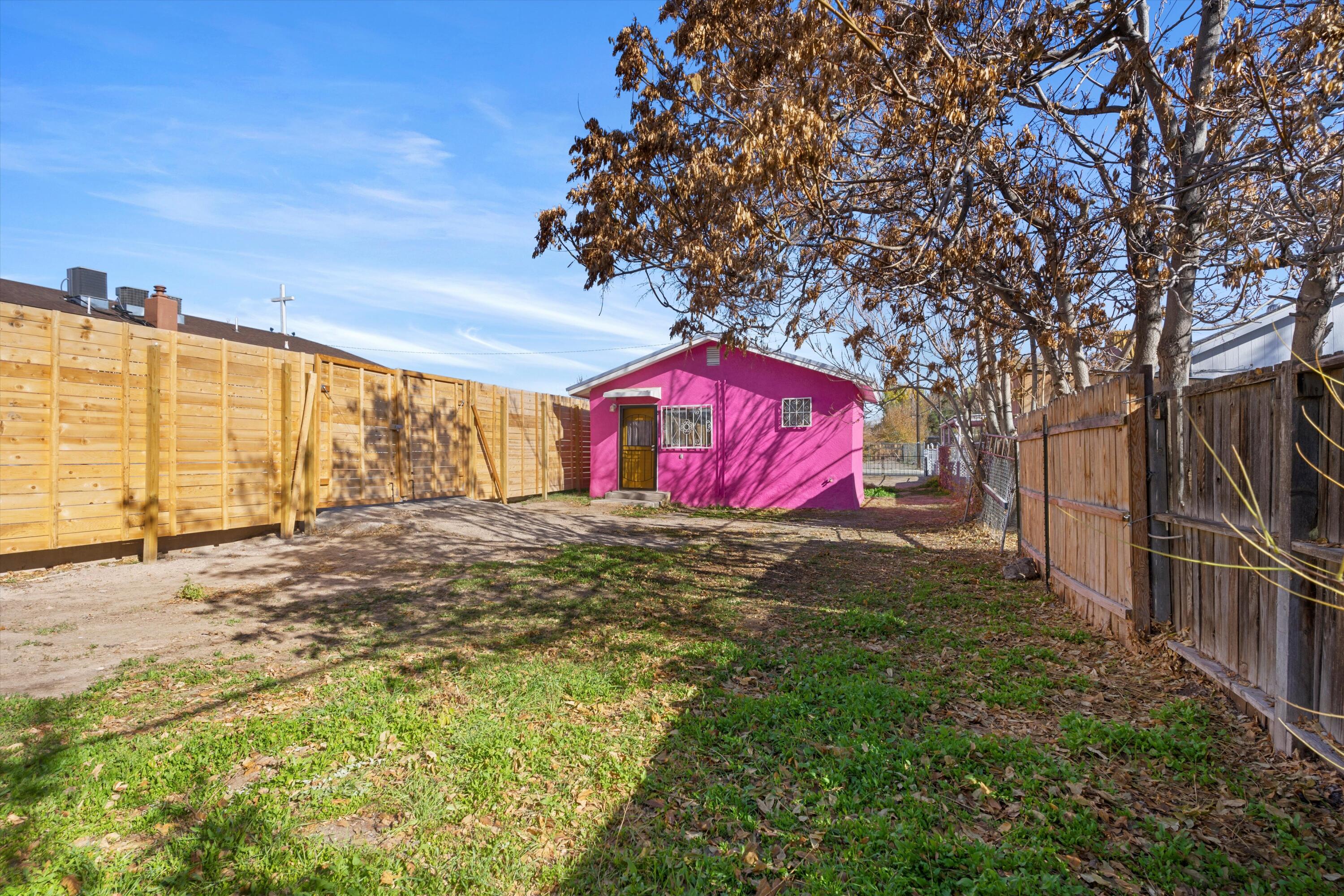 1009 Barelas Road SW