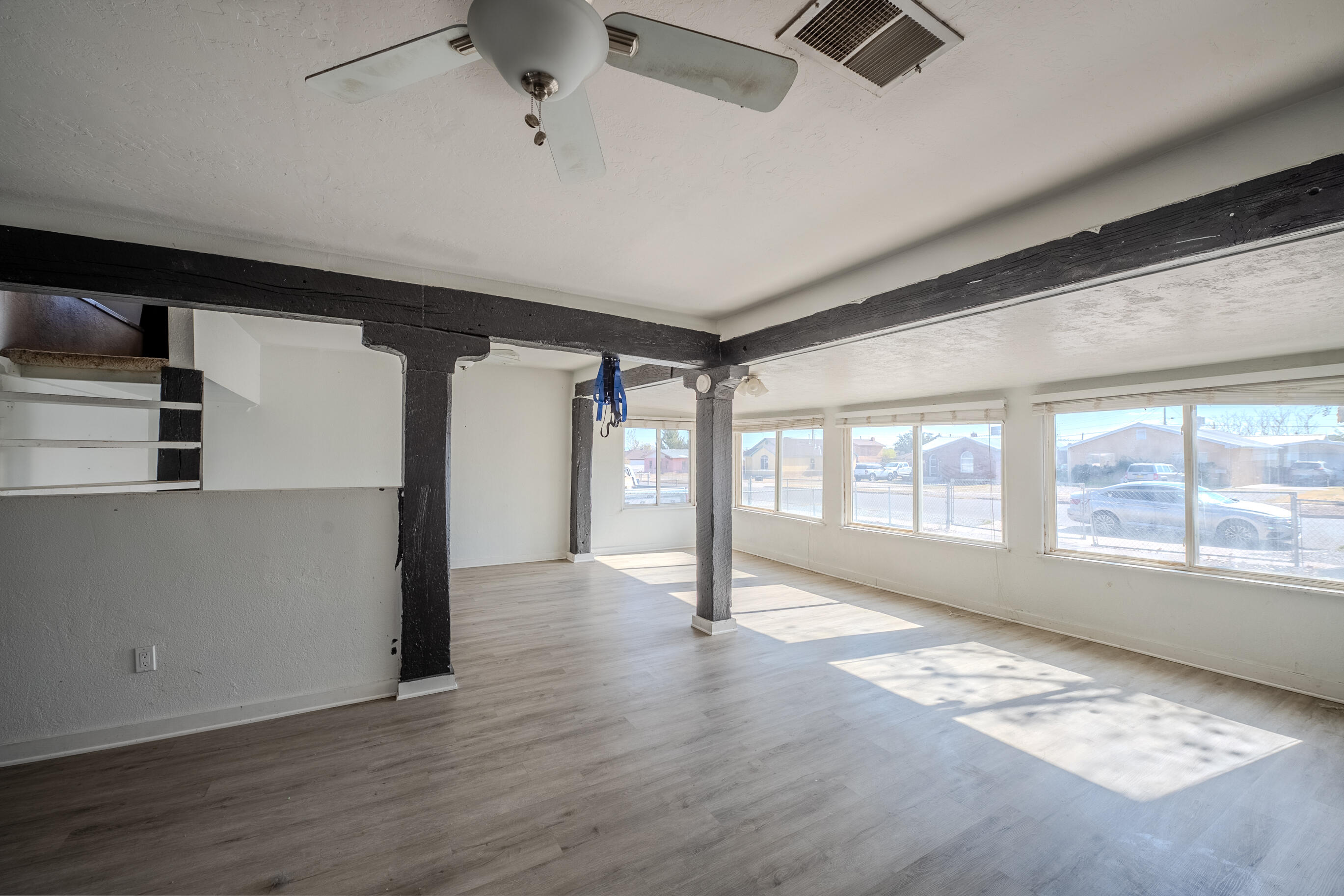 1032 W Gilbert Avenue