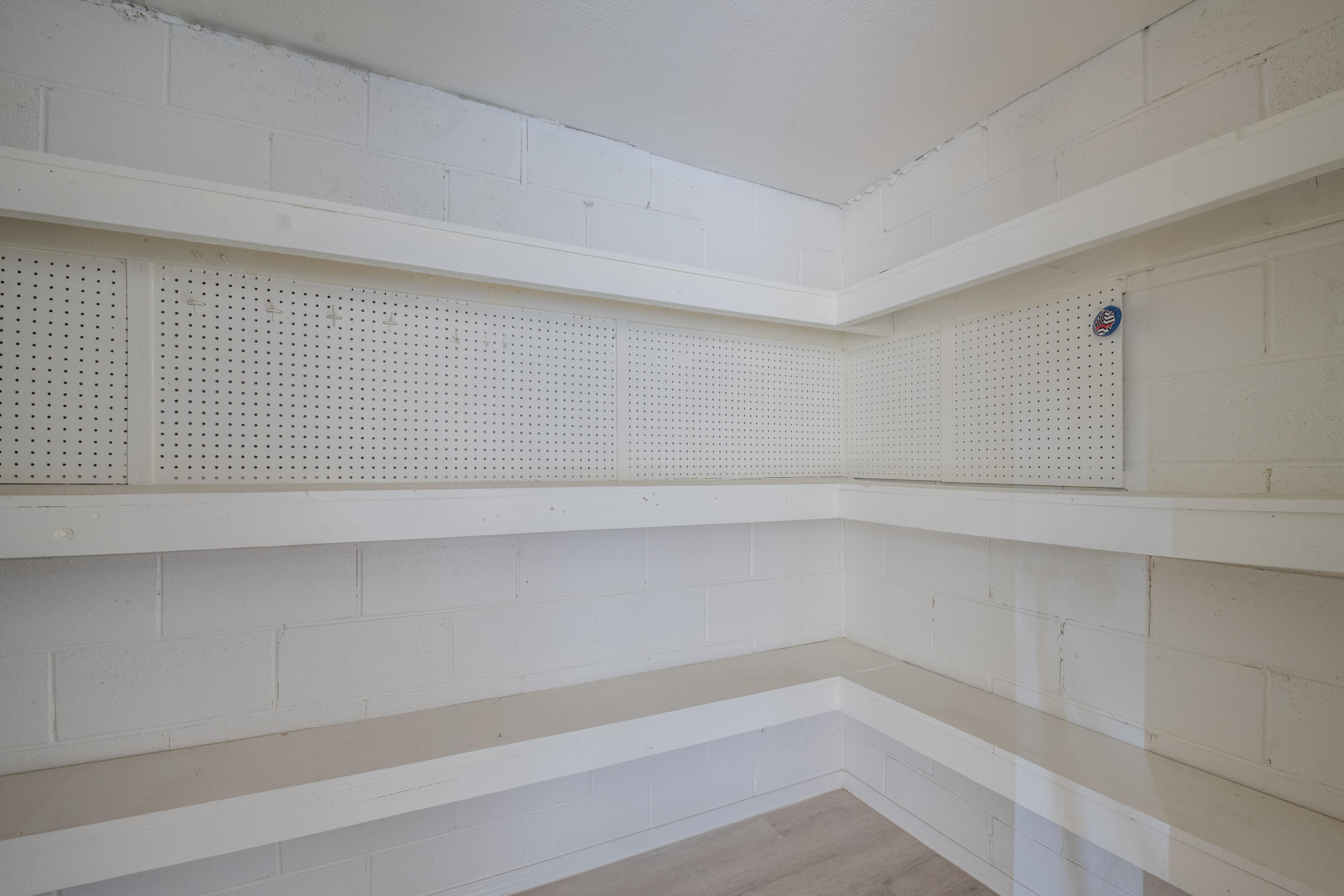 1032 W Gilbert Avenue