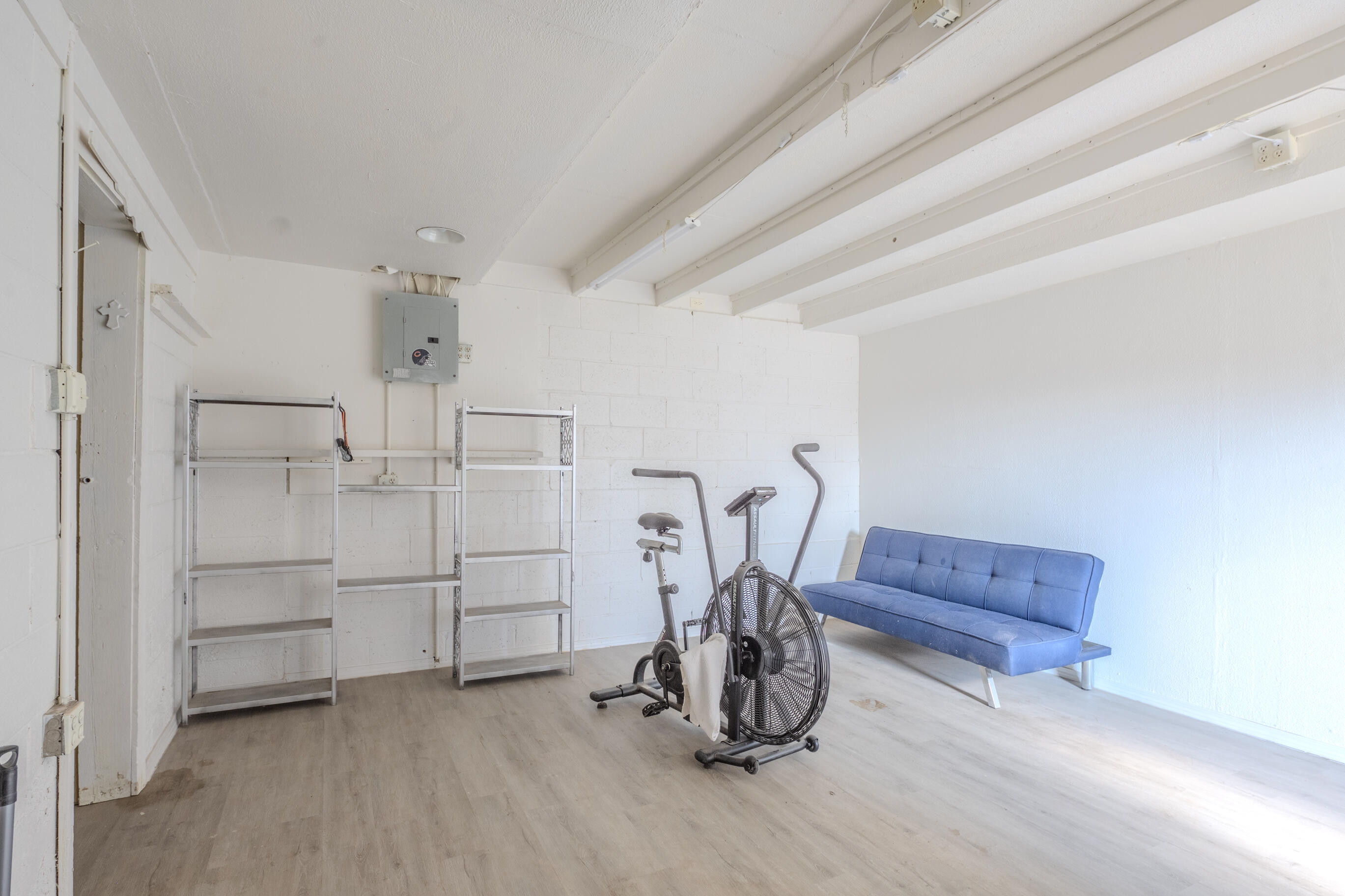 1032 W Gilbert Avenue