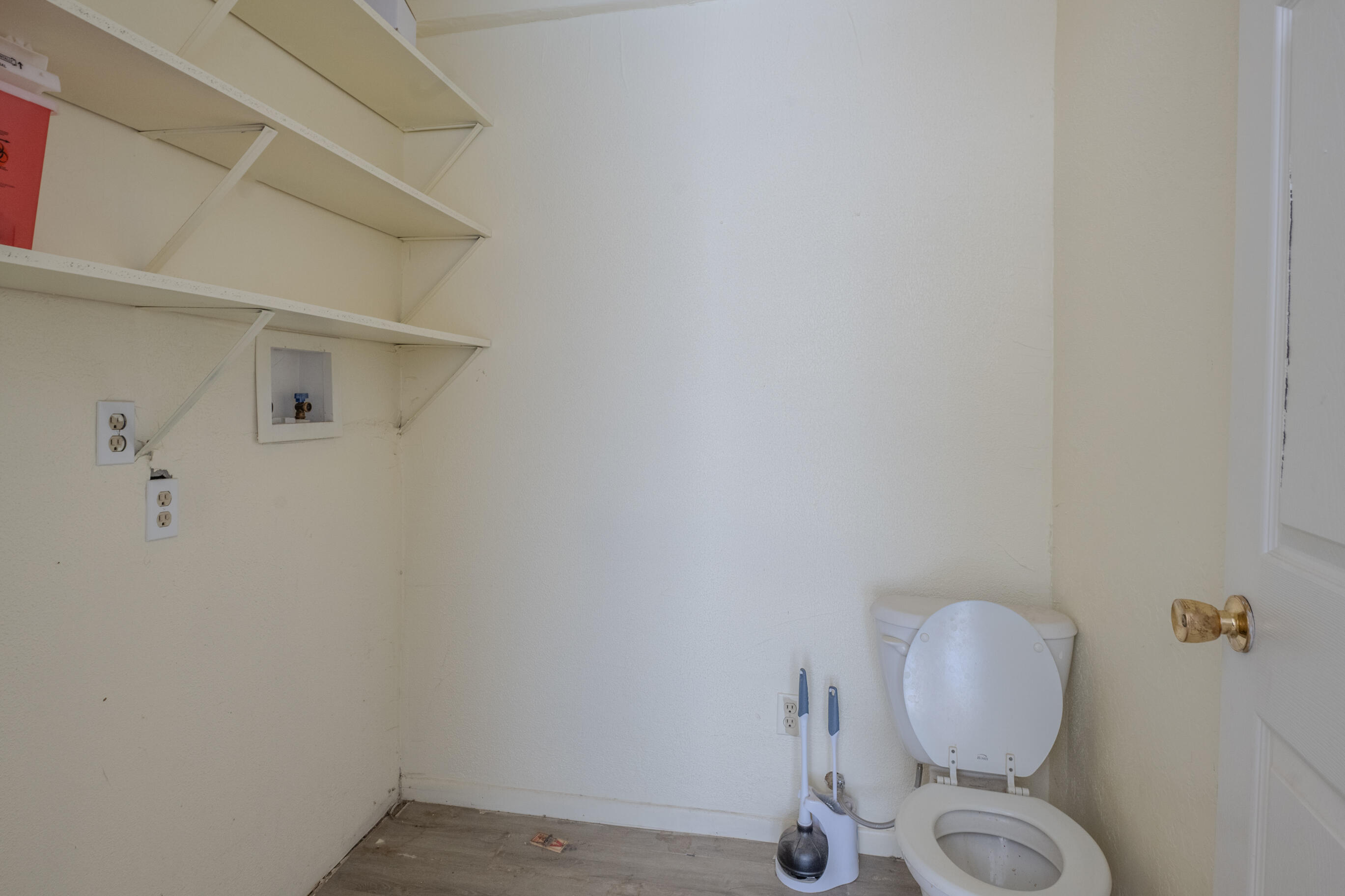 1032 W Gilbert Avenue