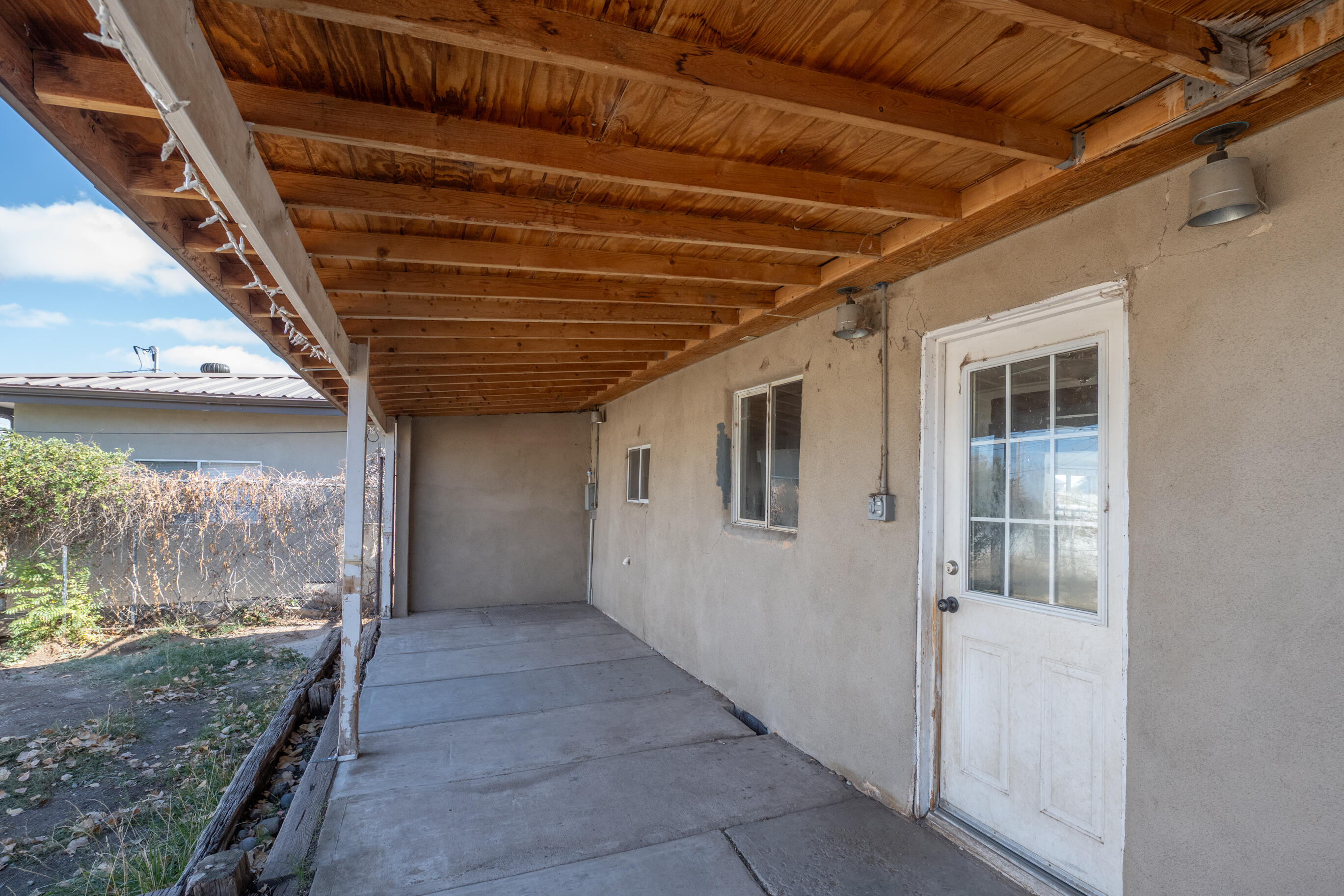 1032 W Gilbert Avenue