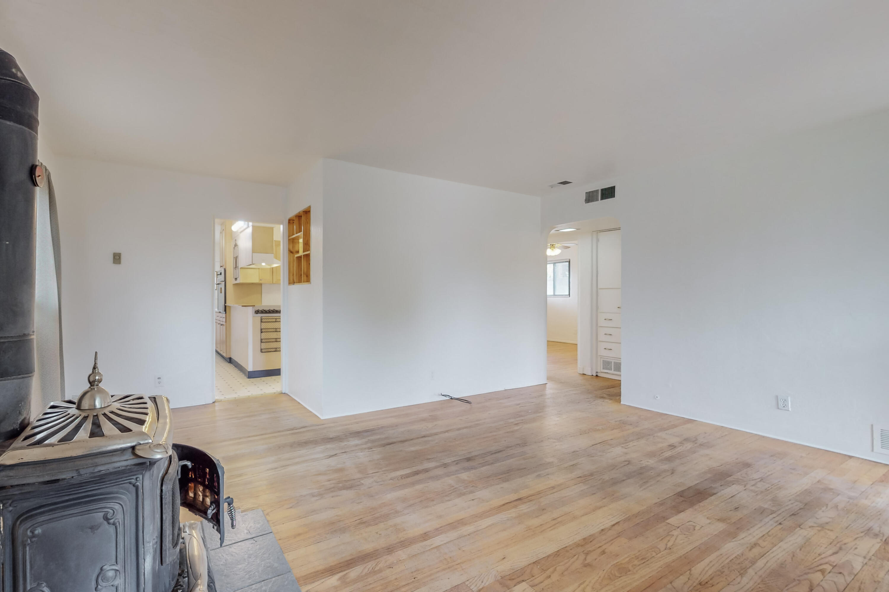 2735 San Joaquin Avenue SE
