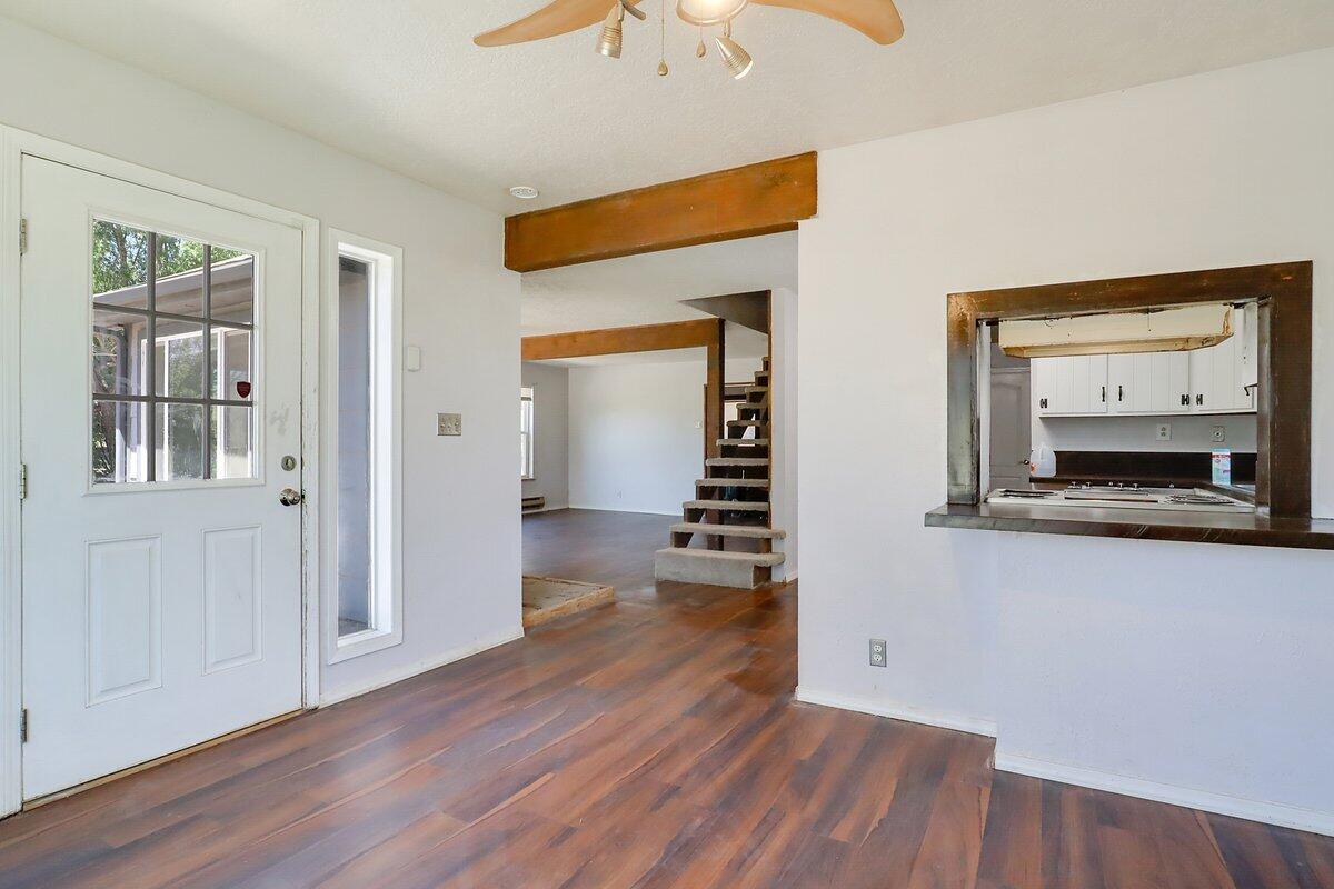 33 Equestrian Trail