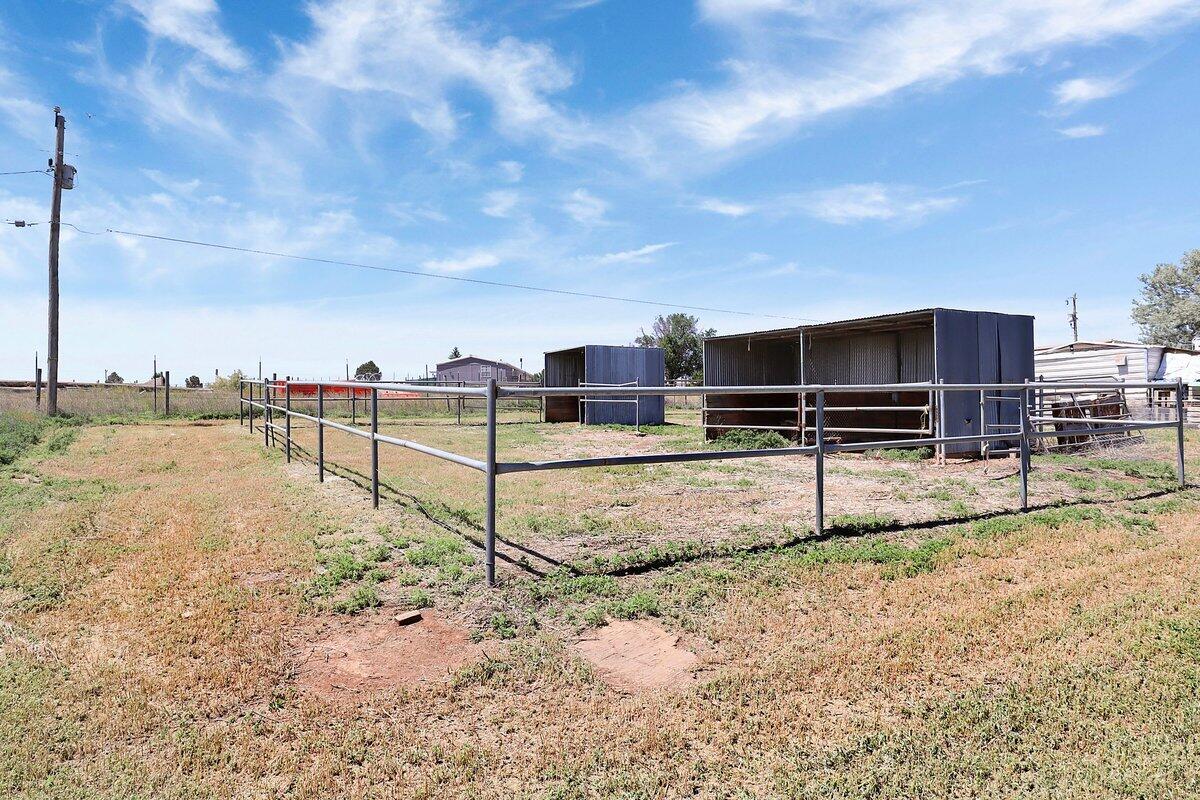 33 Equestrian Trail
