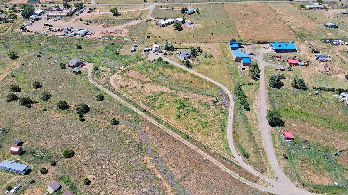 33 Equestrian Trail