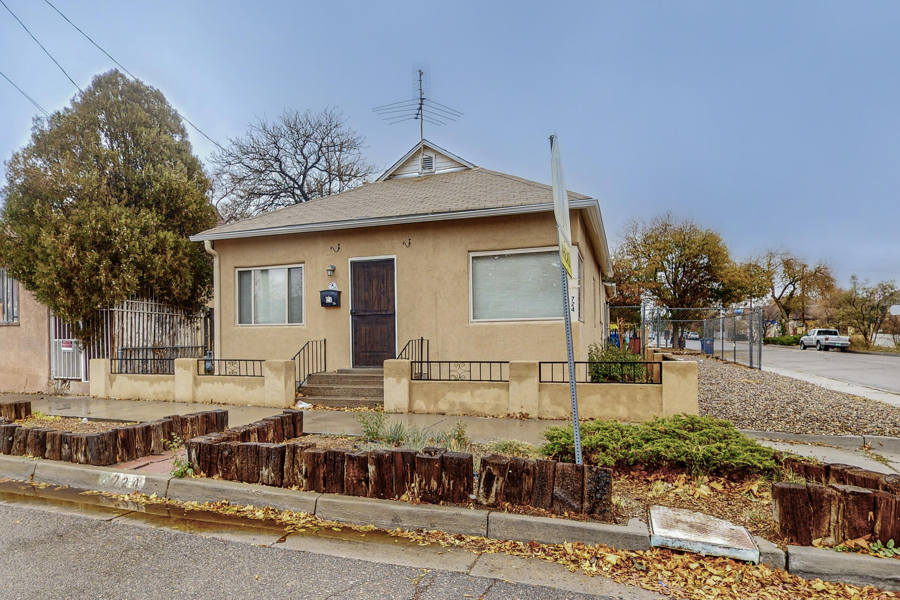 724 5th Street SW
