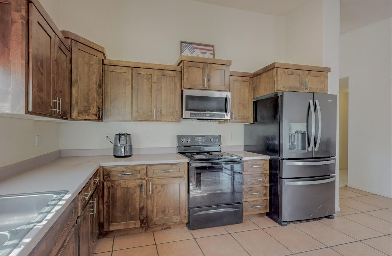 5221 Don Miguel Place SW