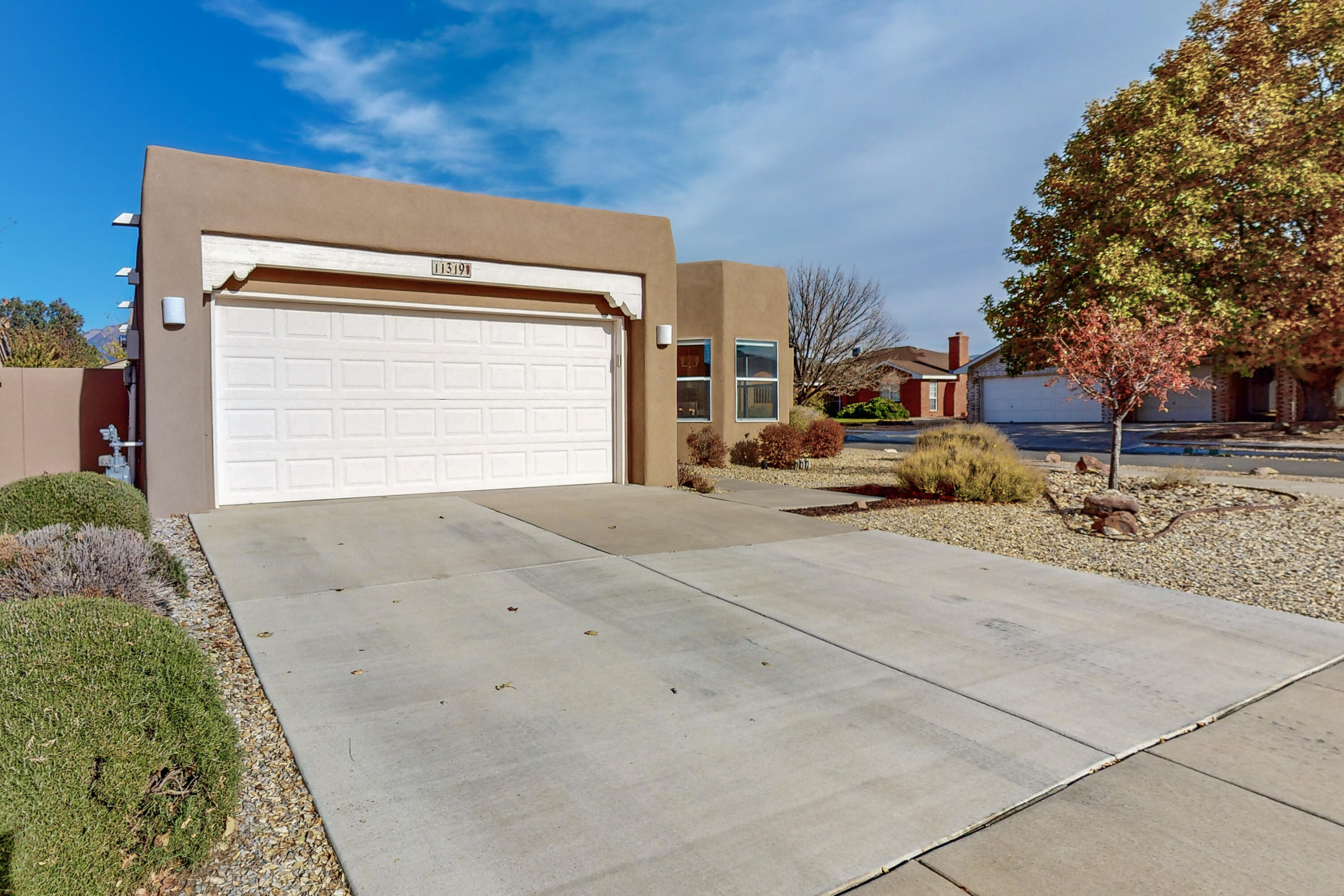 11319 Kings Canyon Road SE