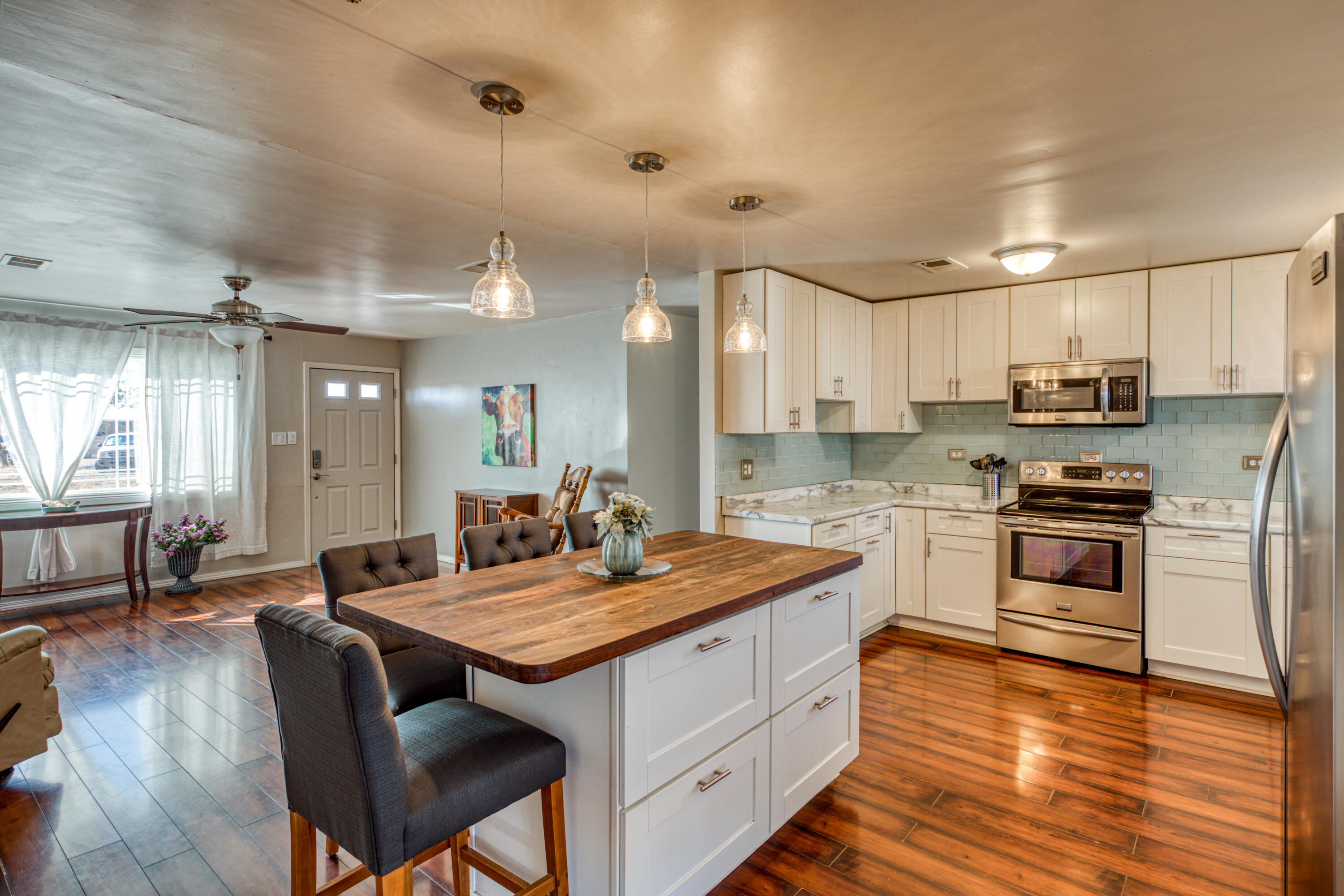 1303 W Joseph Avenue