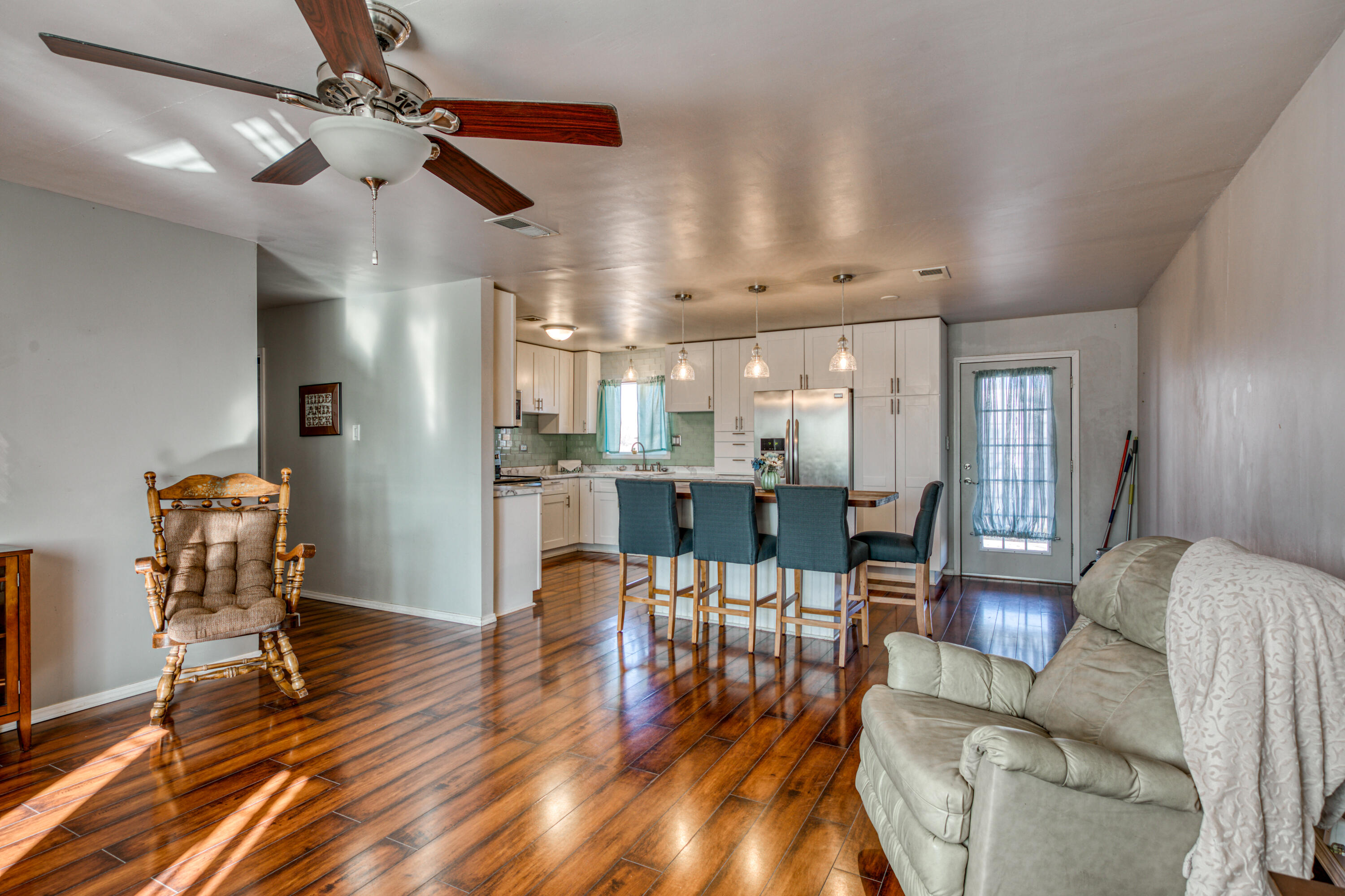 1303 W Joseph Avenue