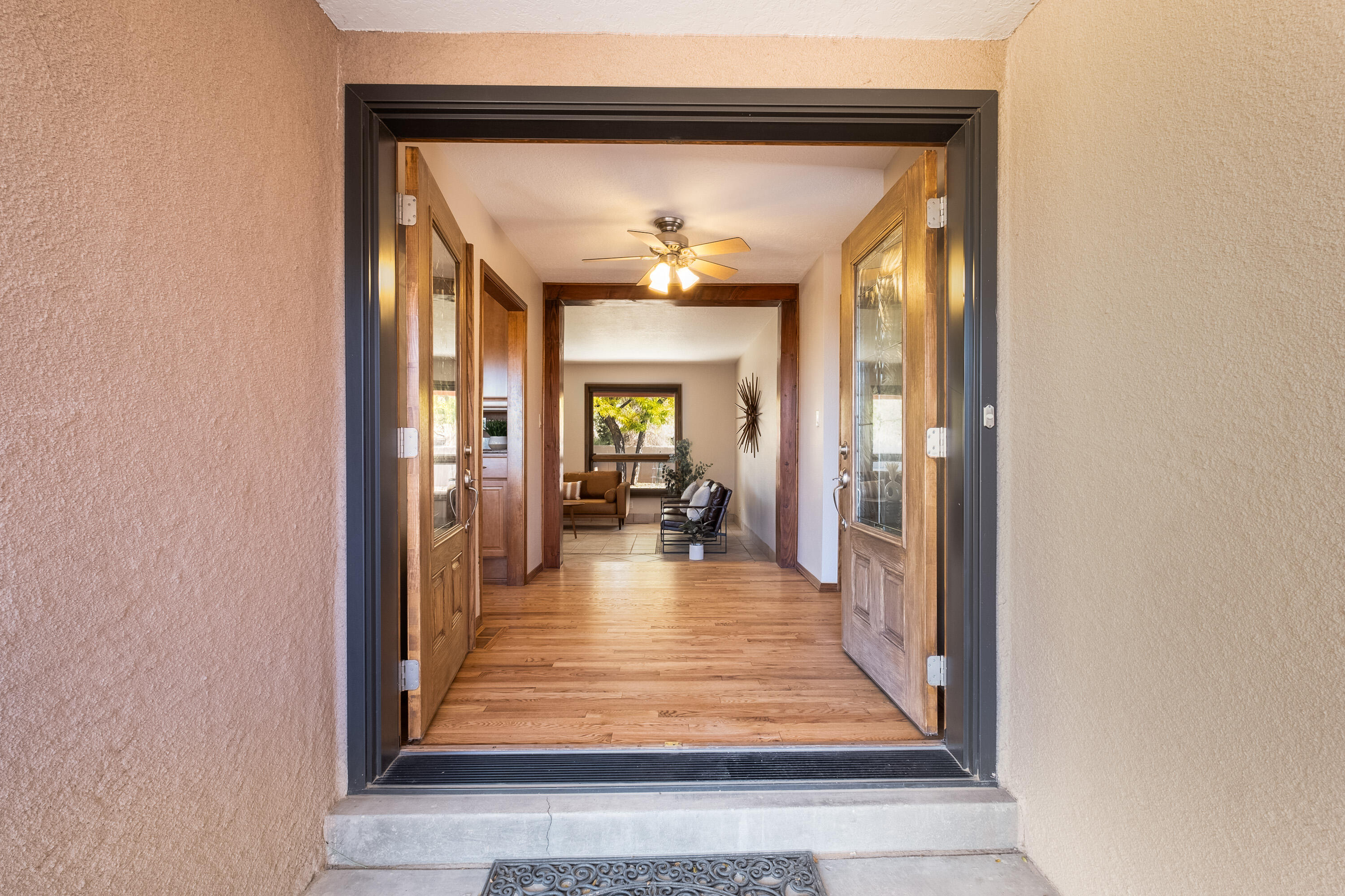 407 Live Oak Loop NE