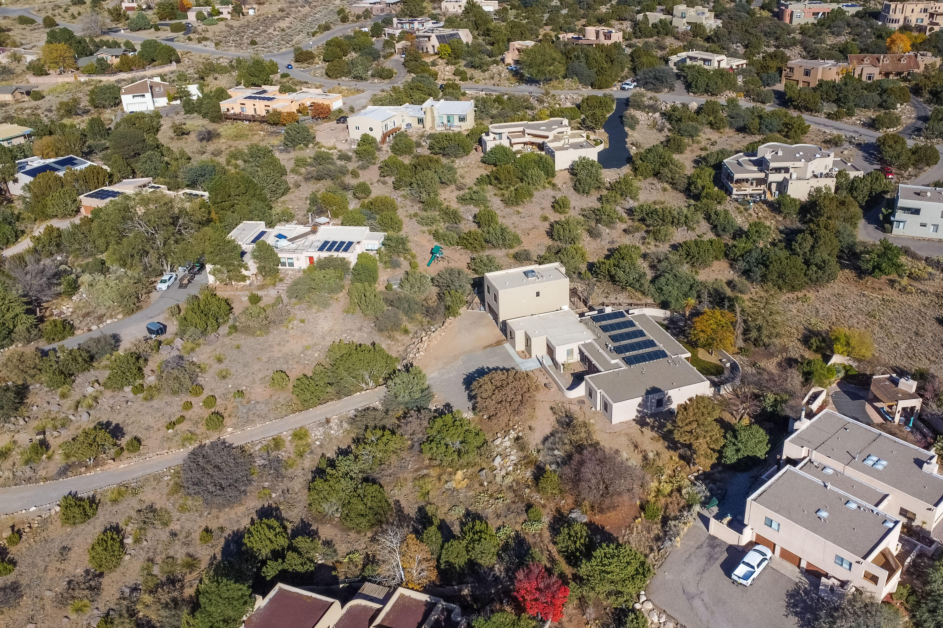 407 Live Oak Loop NE
