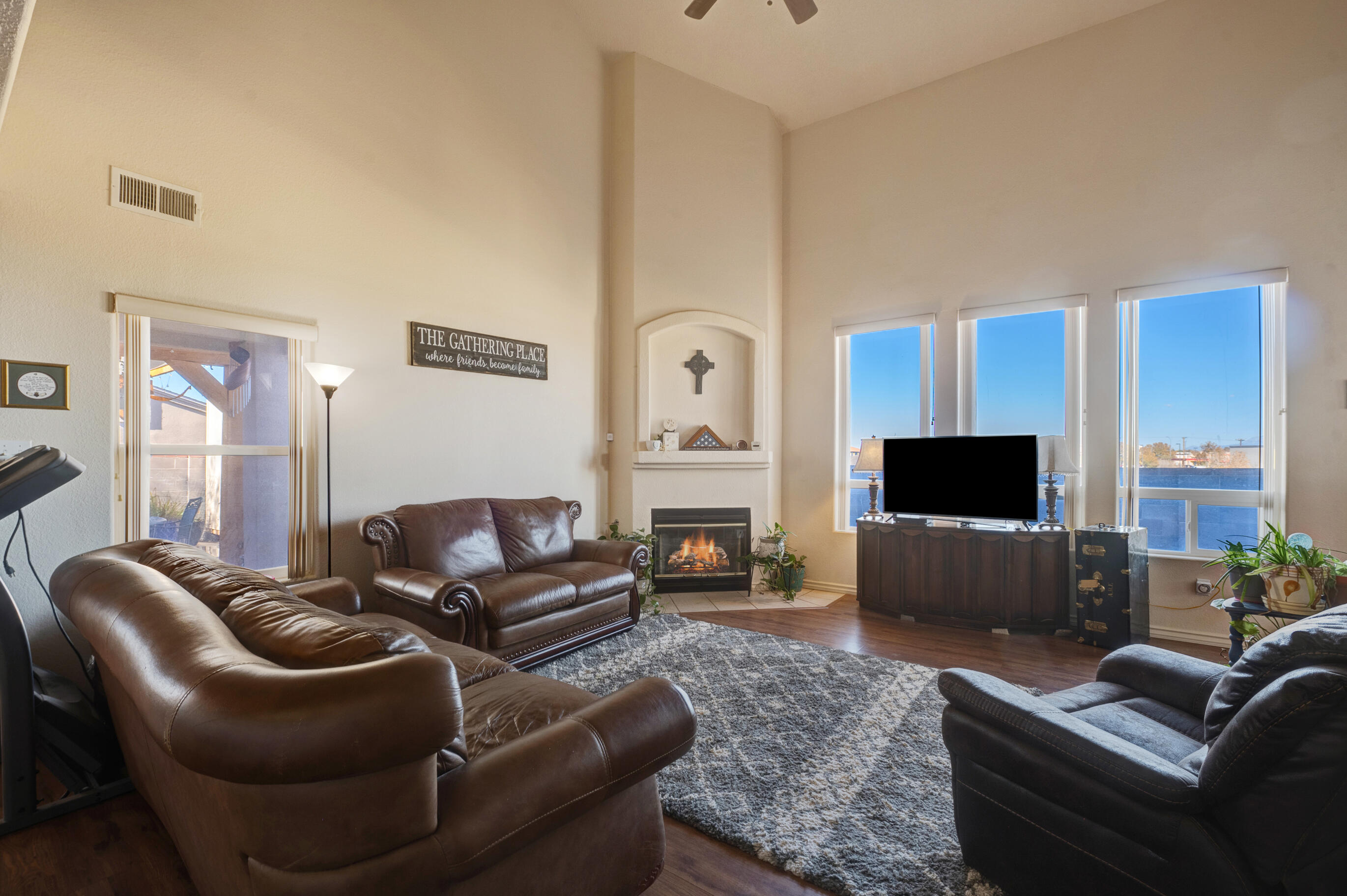 590 Angel Loop