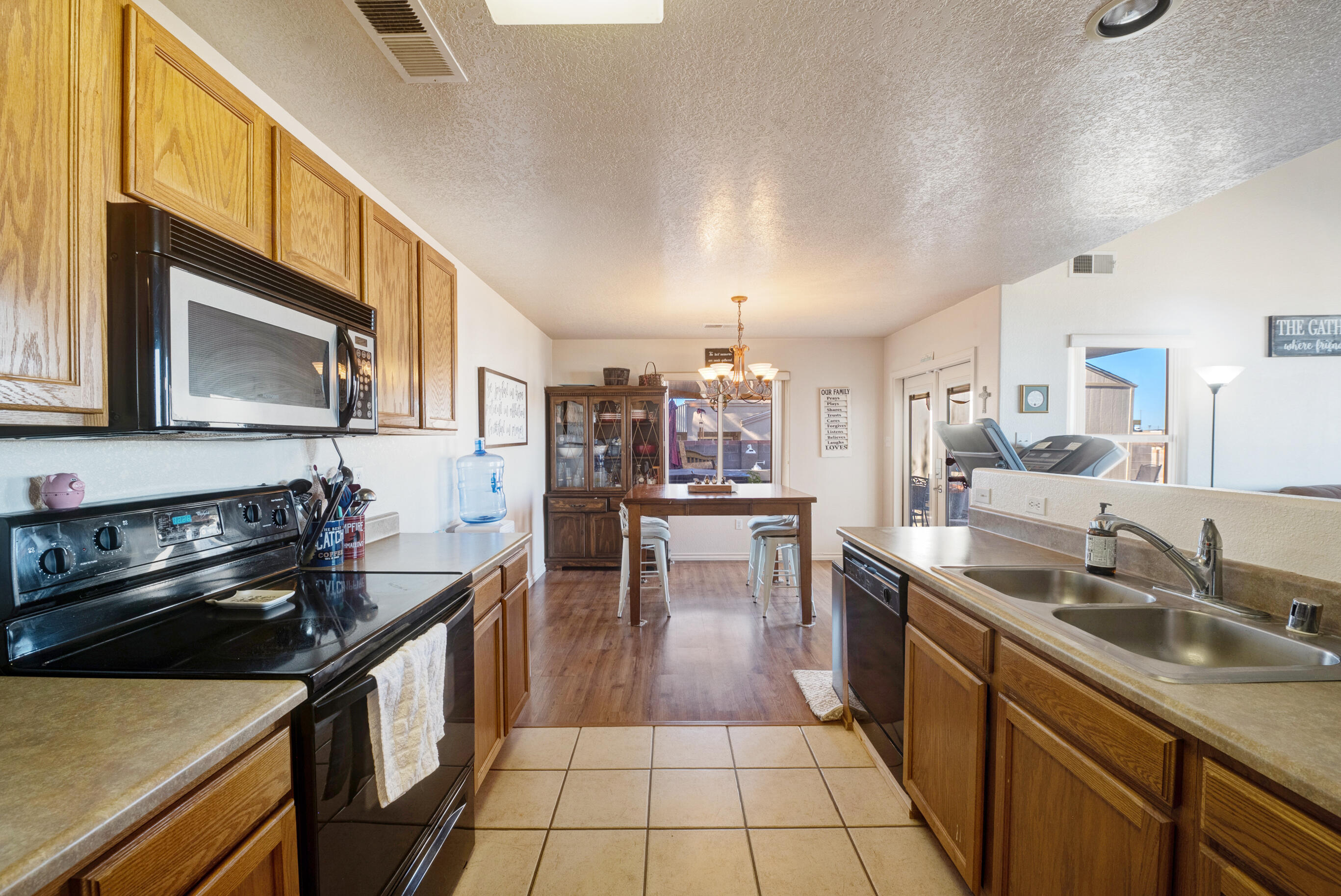 590 Angel Loop