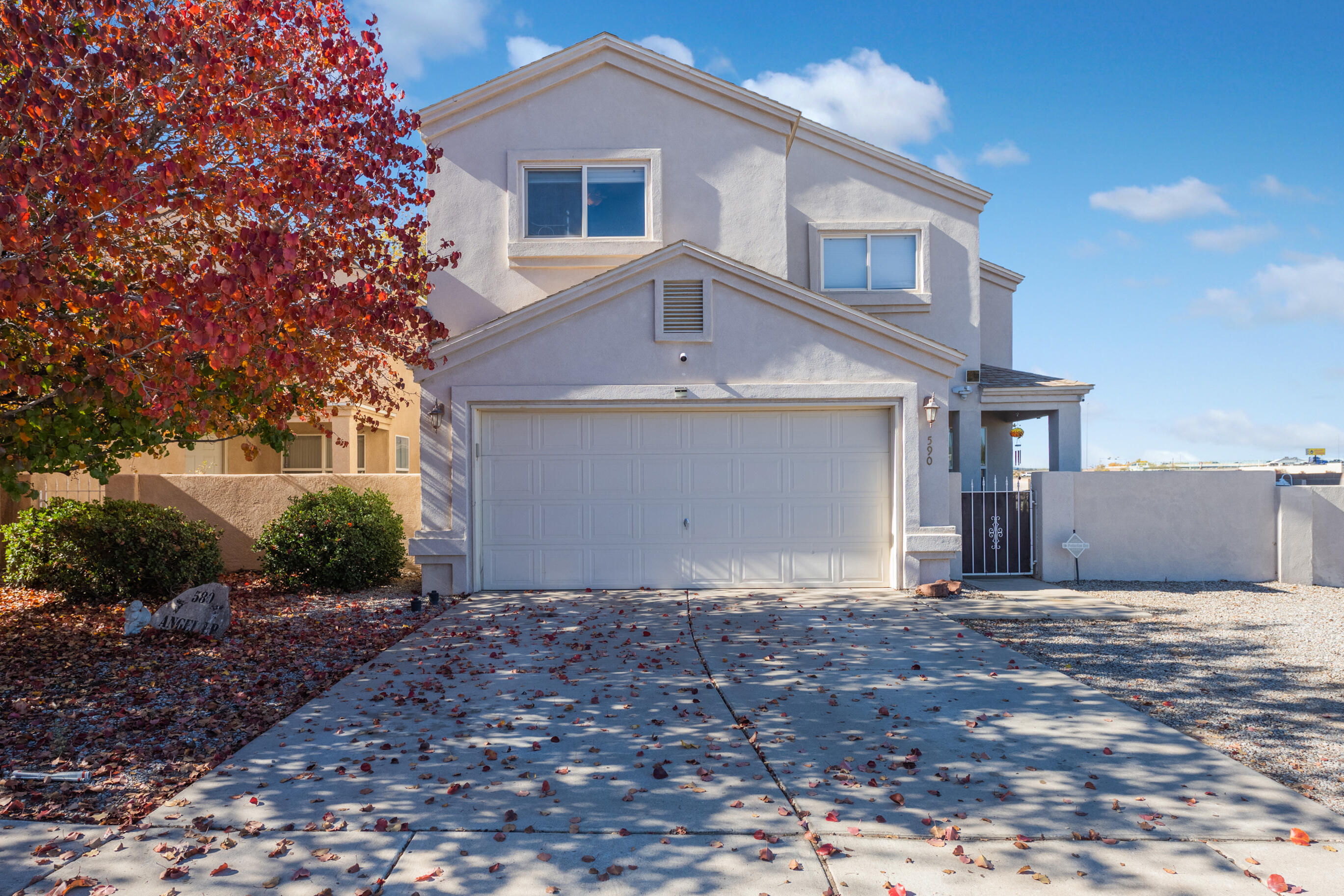 590 Angel Loop