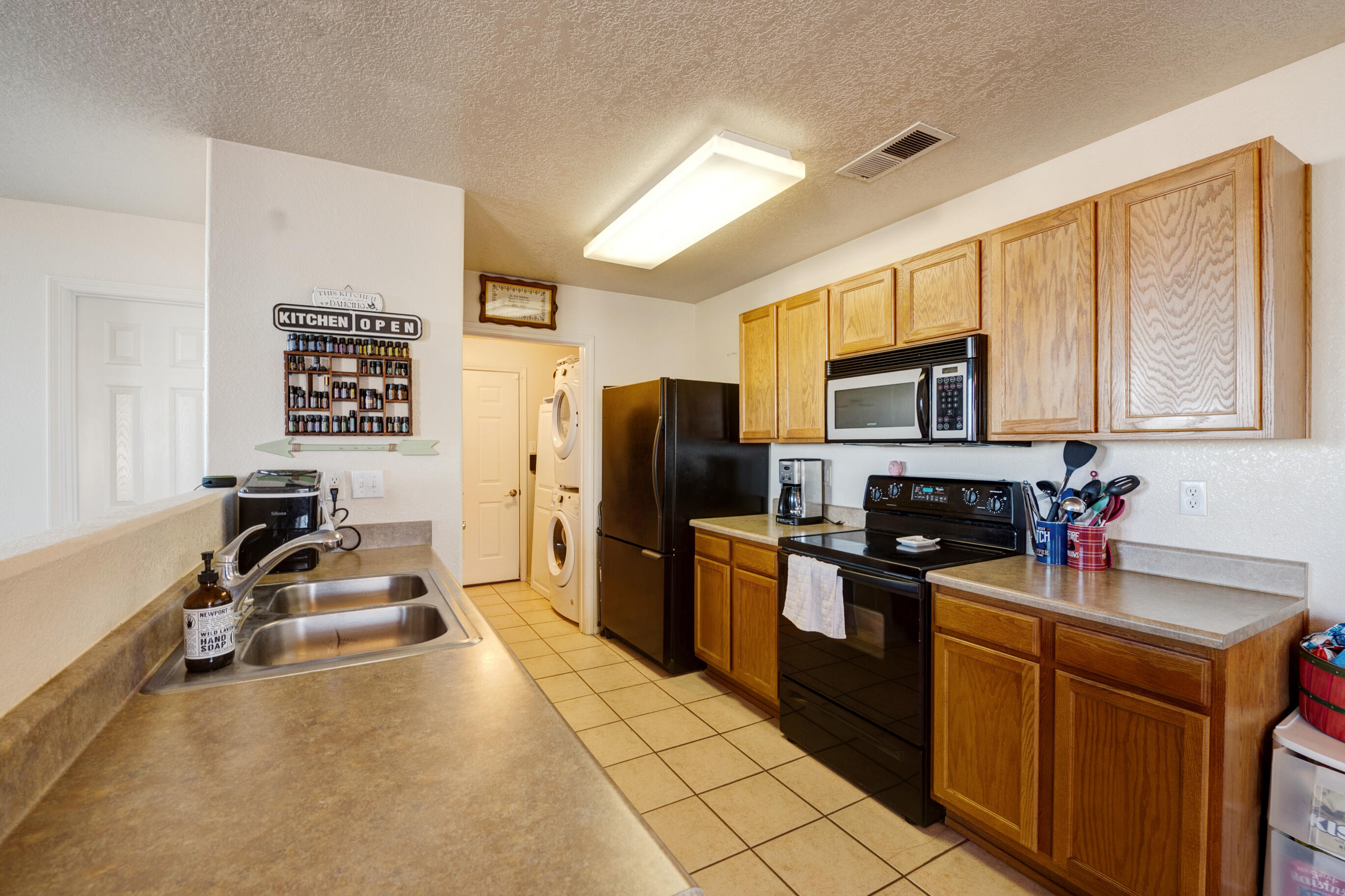 590 Angel Loop