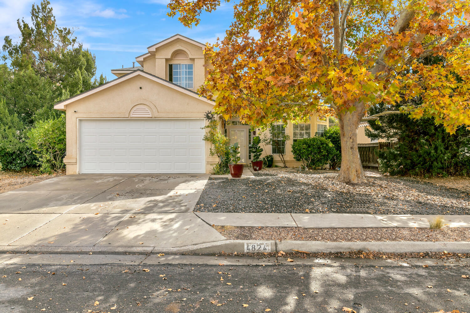 4824 Mesa Prieta Court NW